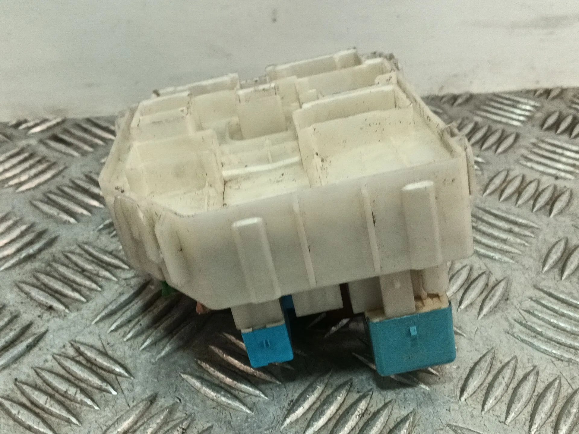 Caja Reles / Fusibles para Toyota Rav 4 (A2)