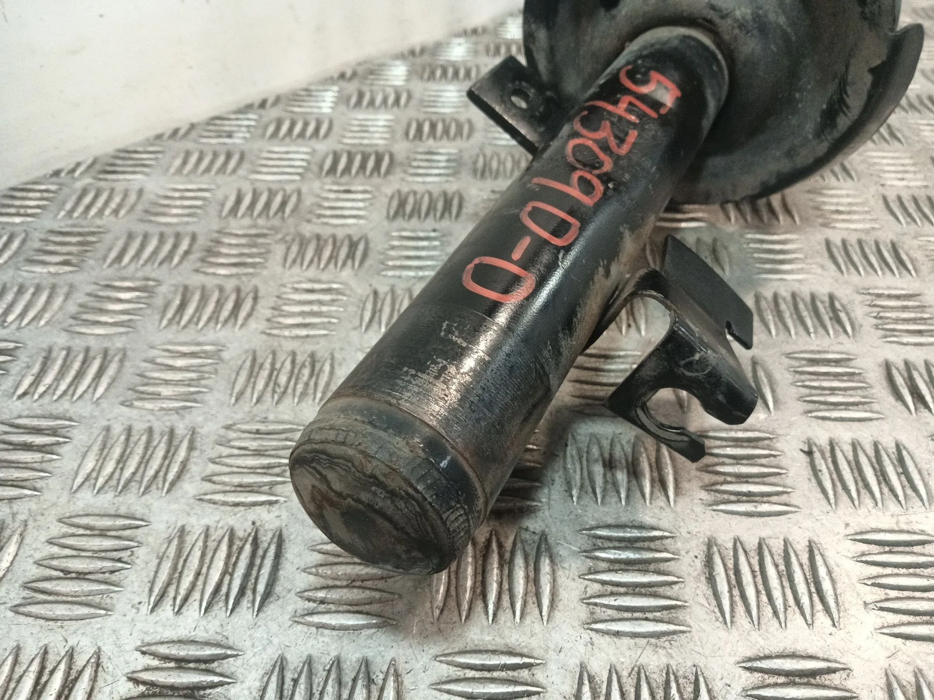 Amortiguador Delantero Derecho para Volvo C30