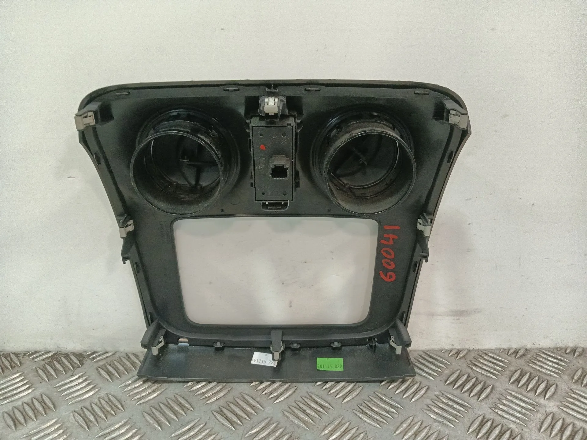 Moldura para Dacia Logan Ii