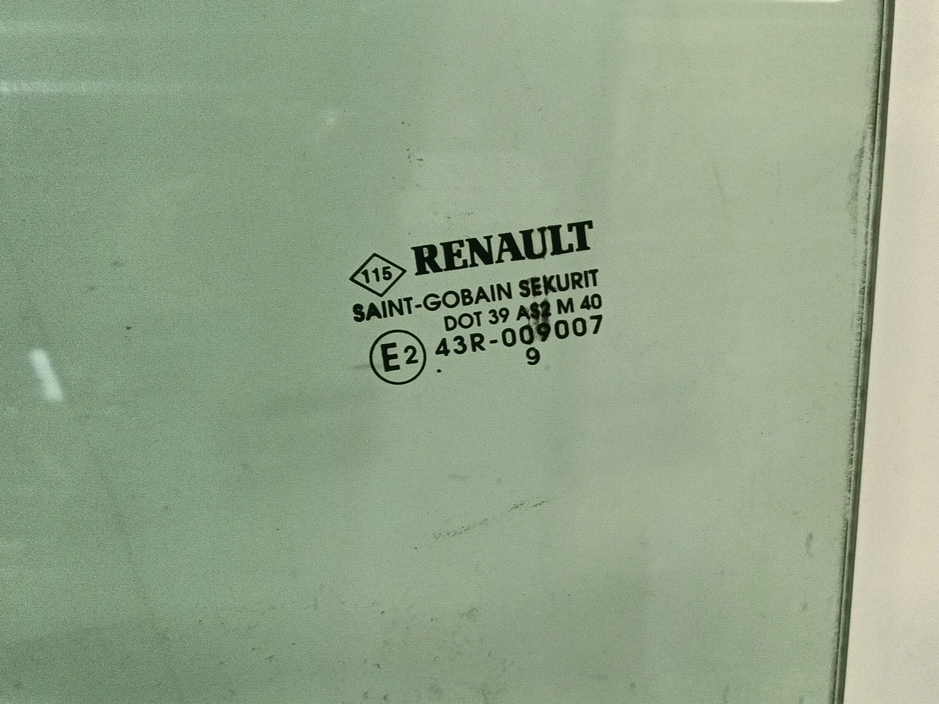 Luna Delantera Izquierda para Renault Megane Iii Coupe (Dz0/1_)