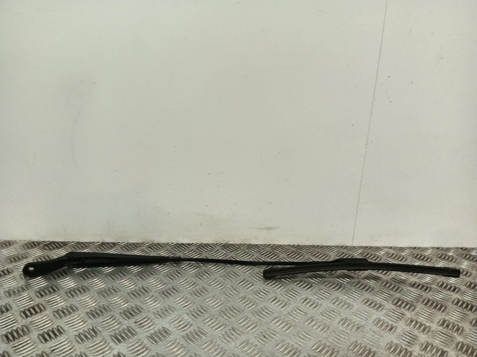 Brazo Limpia Delantero Izquierdo para Opel Crossland X / Crossland (P17, P2Qo)