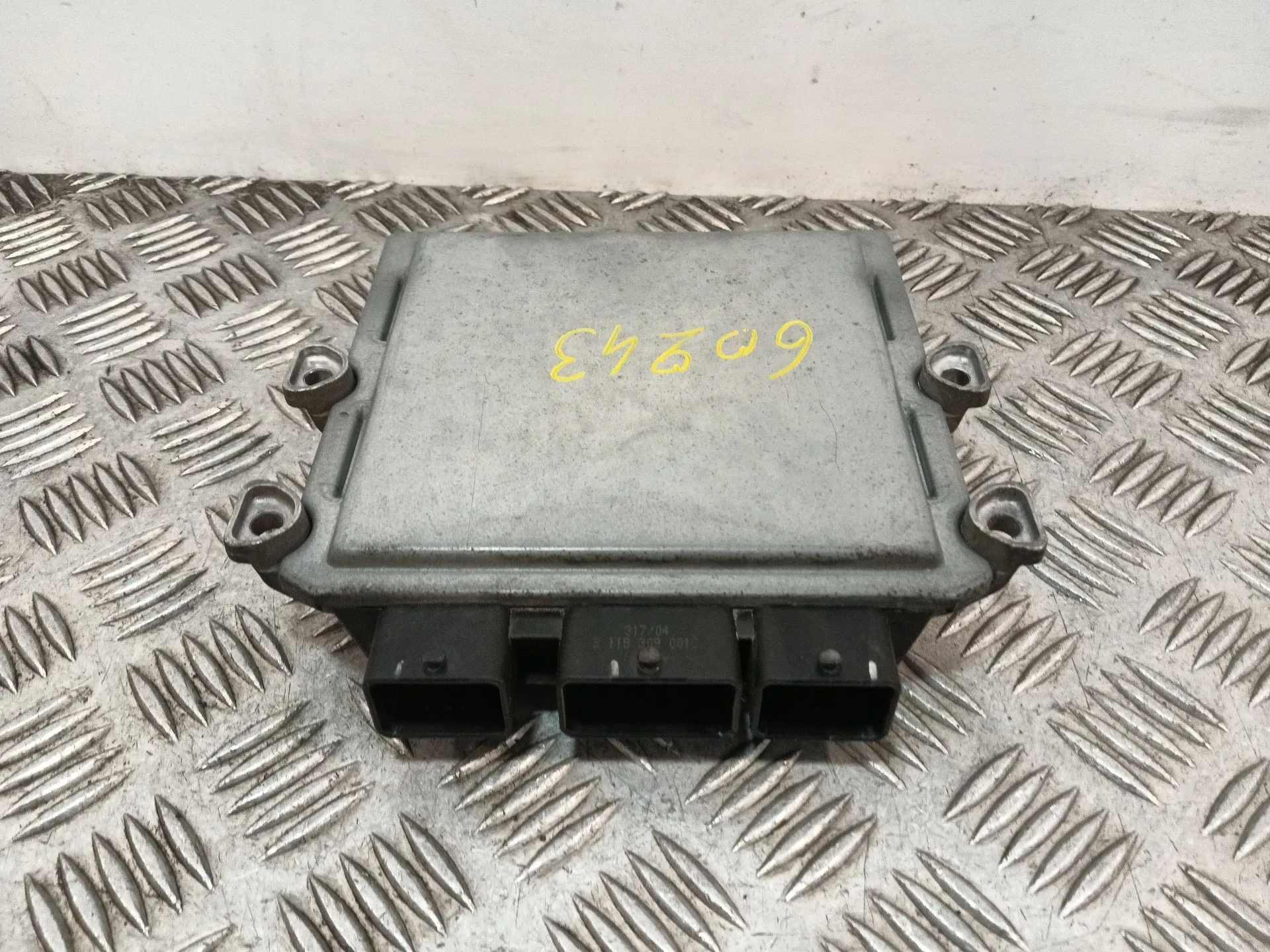 Centralita Motor Uce para Peugeot 1007 (Km_)