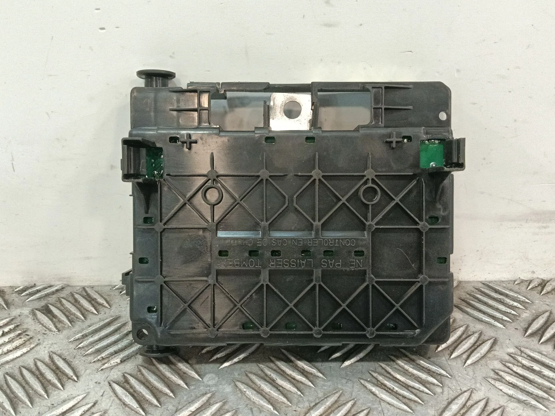 Caja Reles / Fusibles para Peugeot 1007 (Km_)