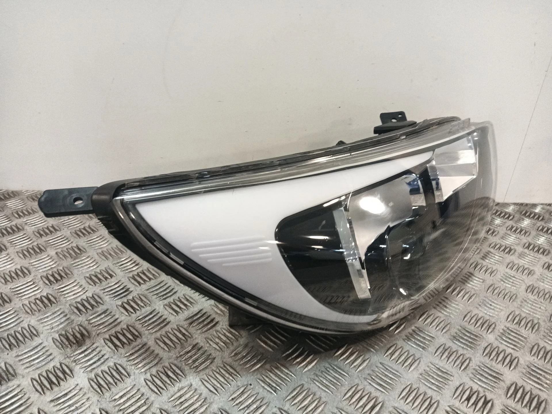 Faro Derecho para Kia Rio Iii (Ub)