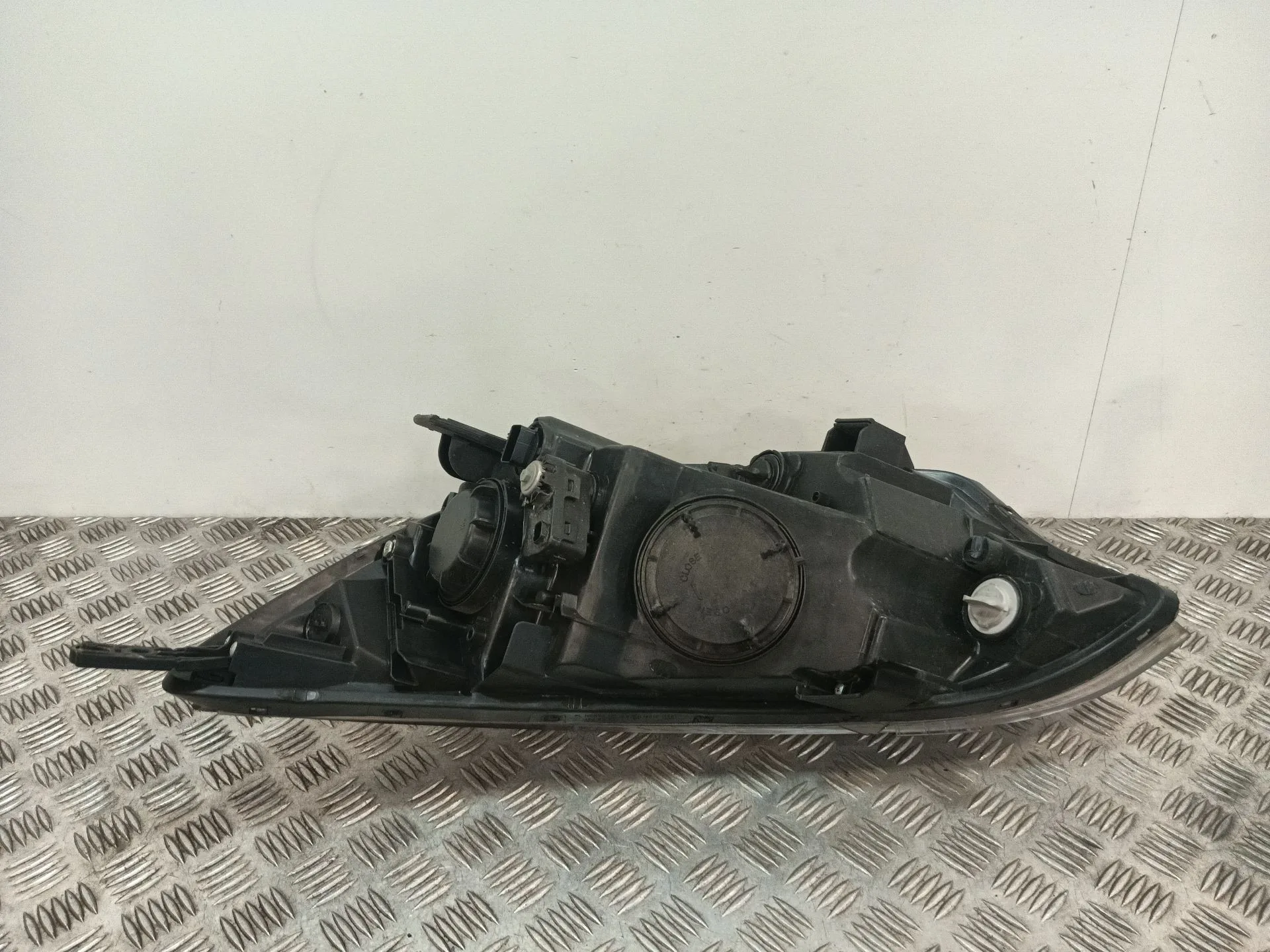 Faro Derecho para Kia Rio Iii (Ub)