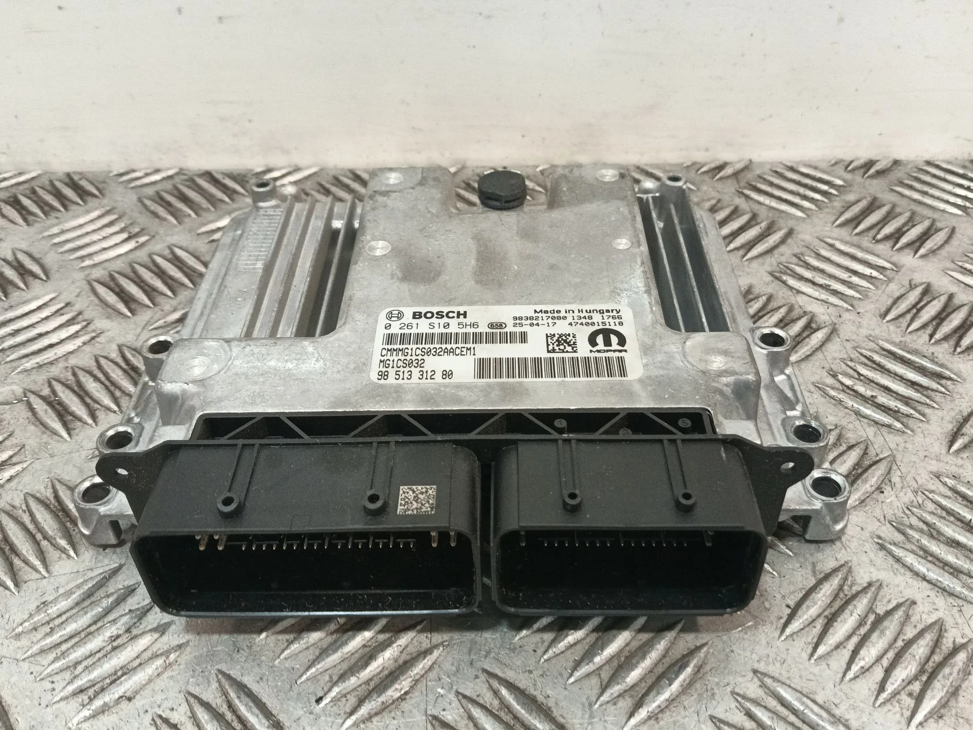 Centralita Motor Uce para Opel Corsa F Xhl Mt6