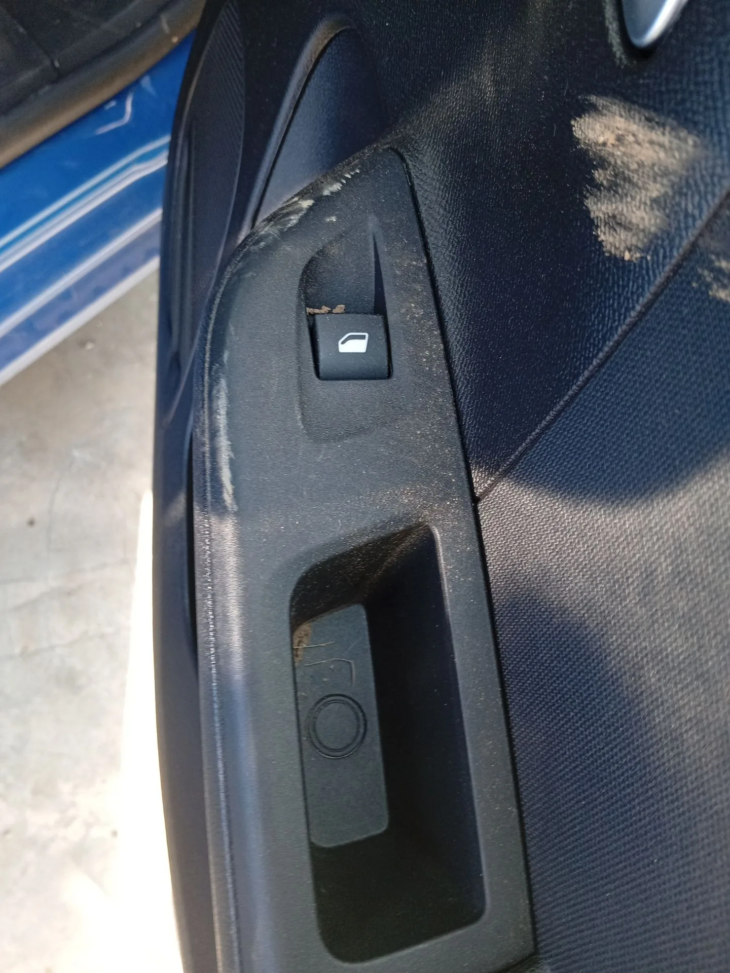 Mando Elevalunas Trasero Derecho para Opel Corsa F Xhl Mt6
