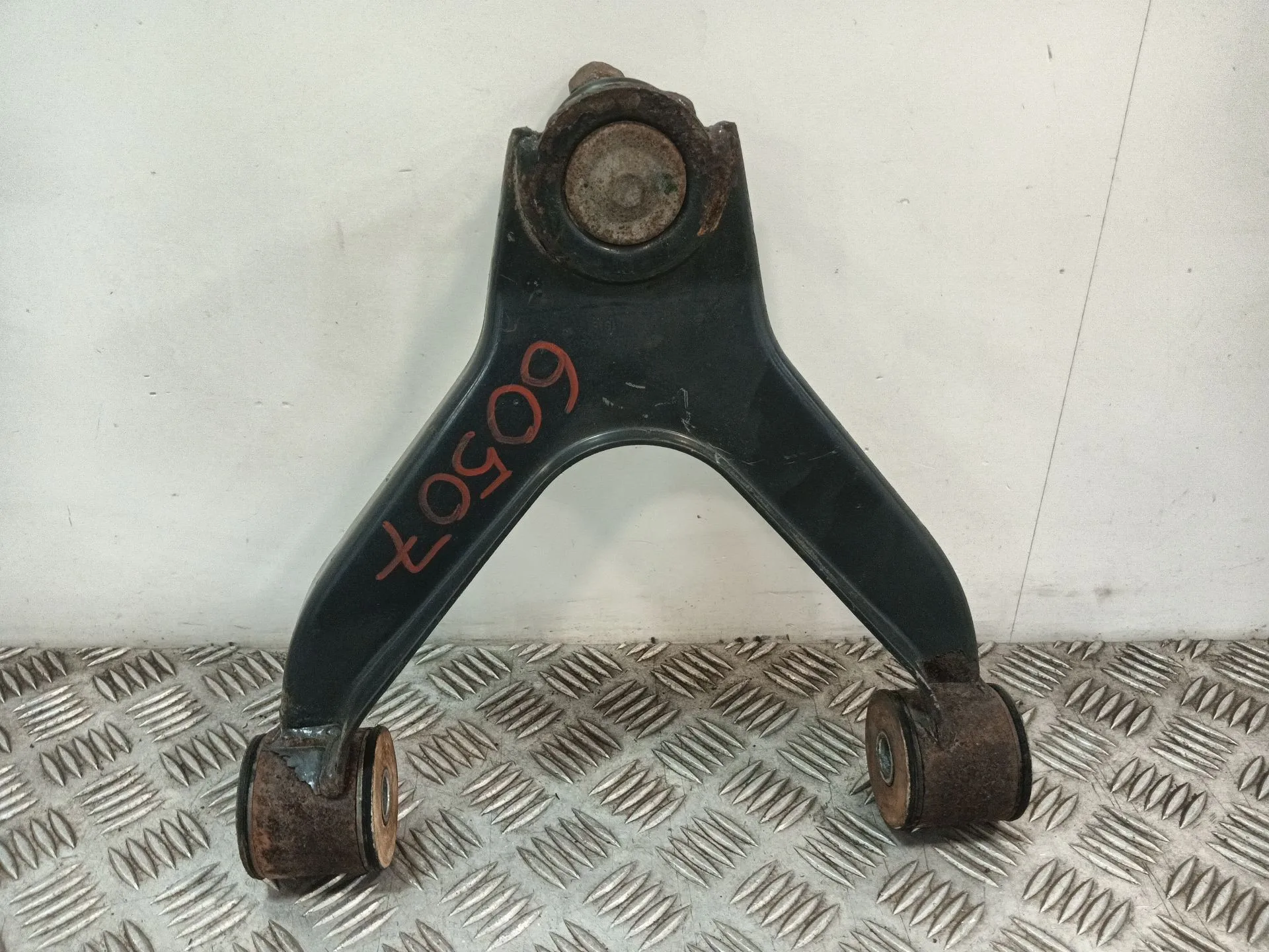 Brazo Suspension Superior Delantero Izquierdo para Iveco Daily Vi Furgoneta
