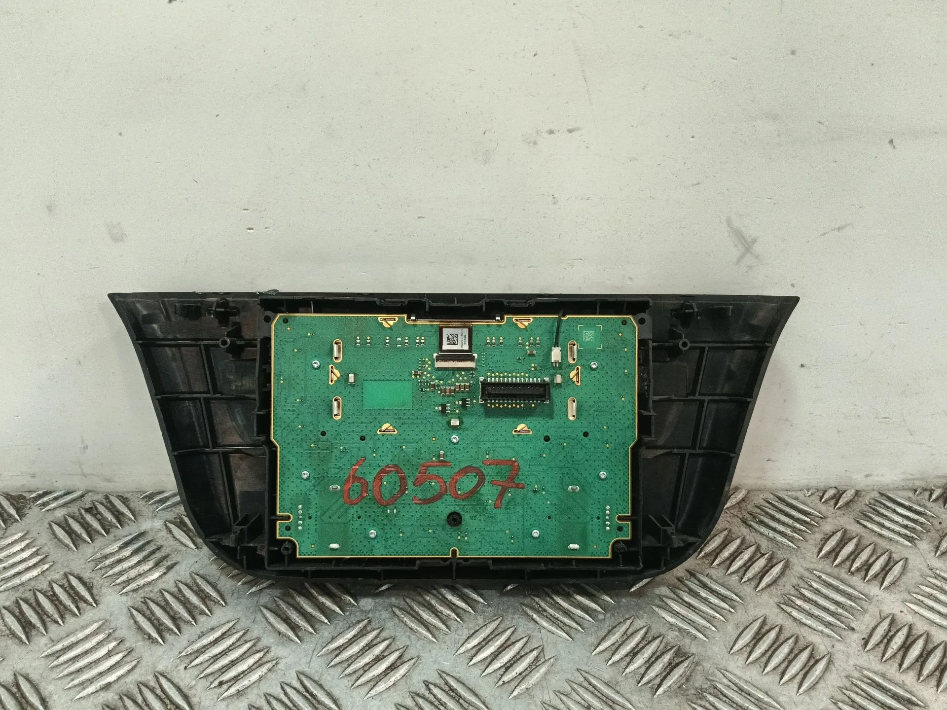 Pantalla / Mando Multifuncion para Iveco Daily Vi Furgoneta