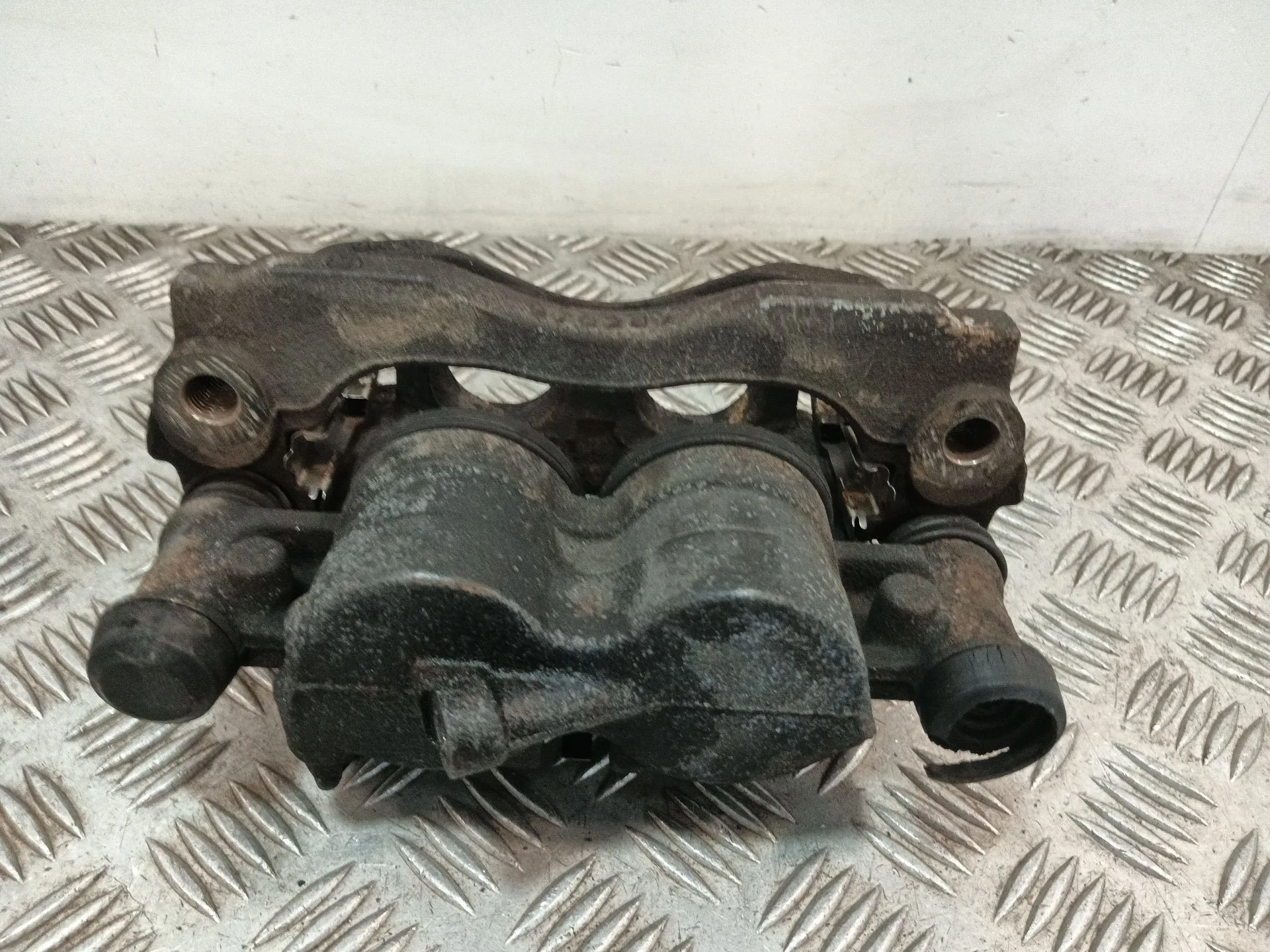 Pinza Freno Delantera Izquierda para Iveco Daily Vi Furgoneta