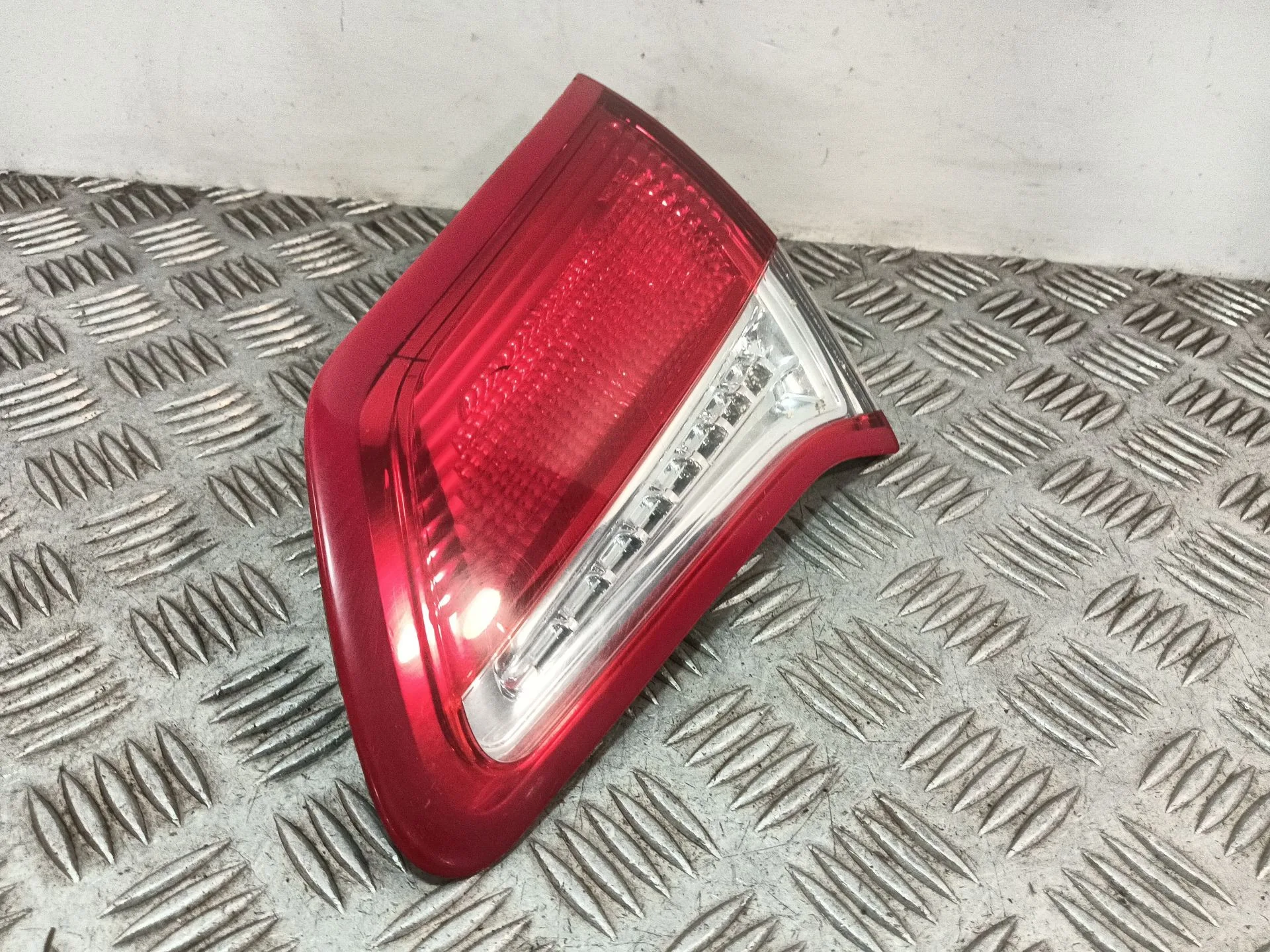 Piloto Trasero Derecho Interior para Citroën C4 Lim.