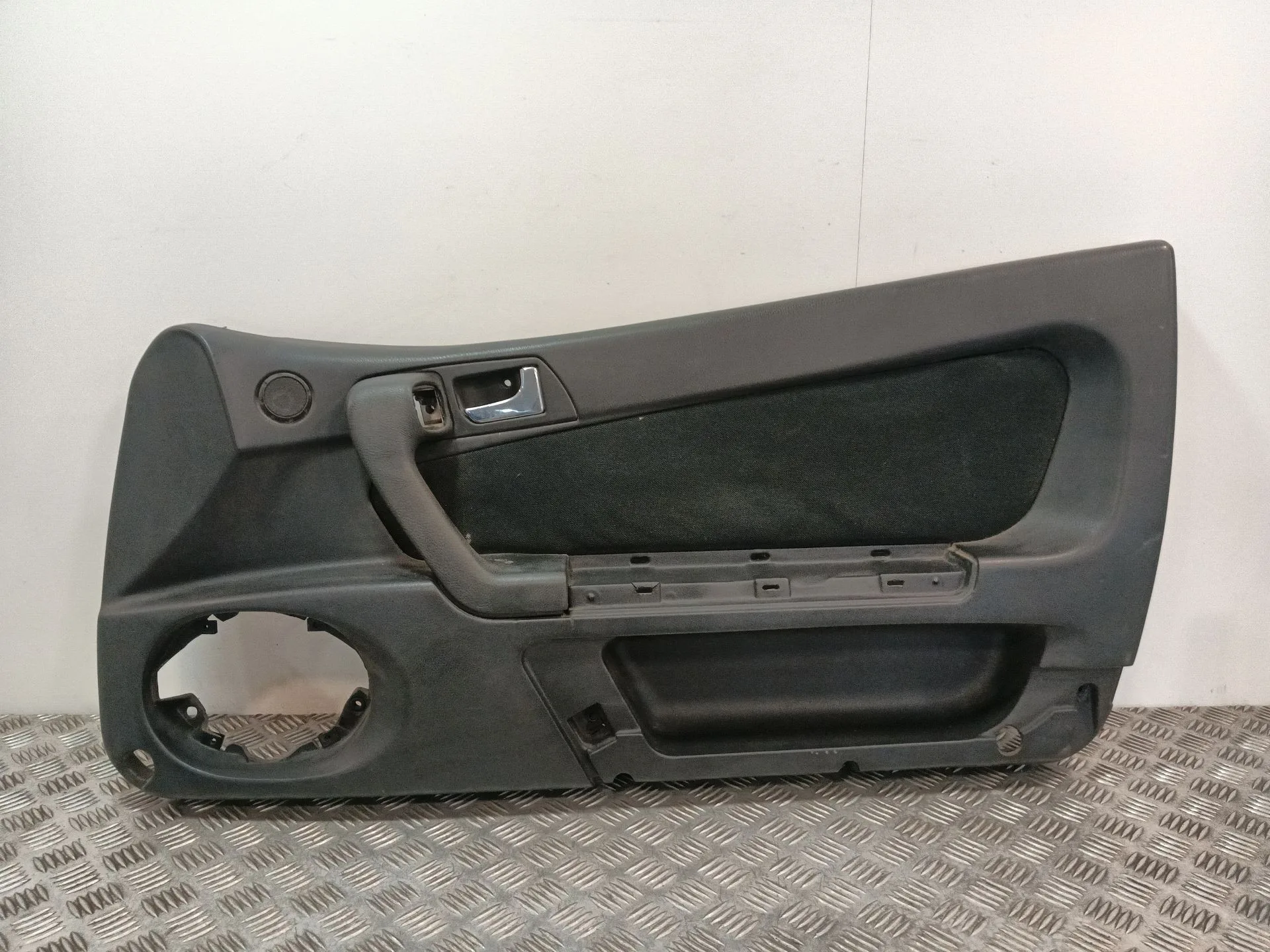 Guarnecido Puerta Delantera Derecha para Alfa Romeo Gtv (163)