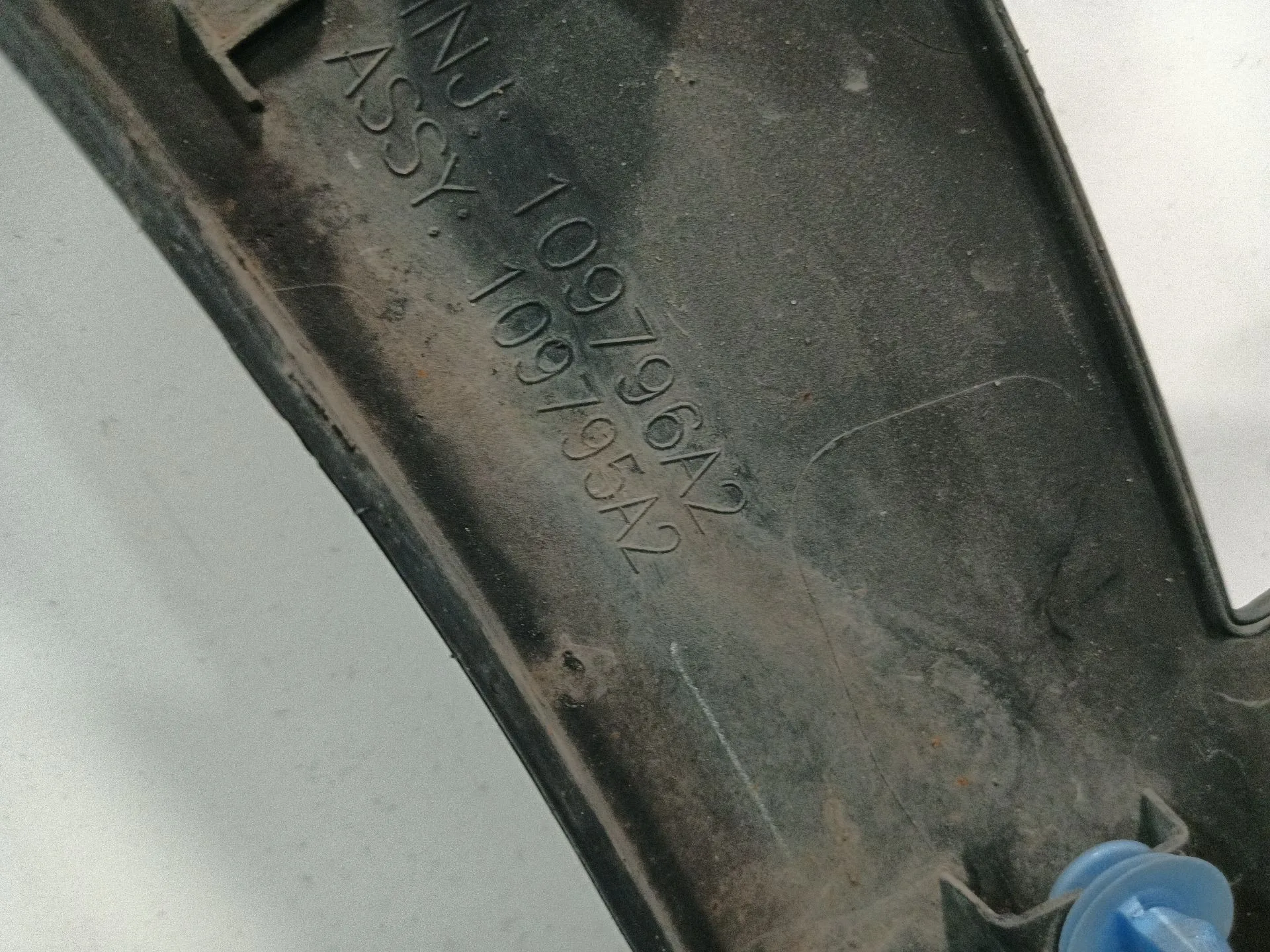 Aletin Delantero Izquierdo para Peugeot 3008 Ii Suv (Mc_, Mr_, Mj_, M4_)