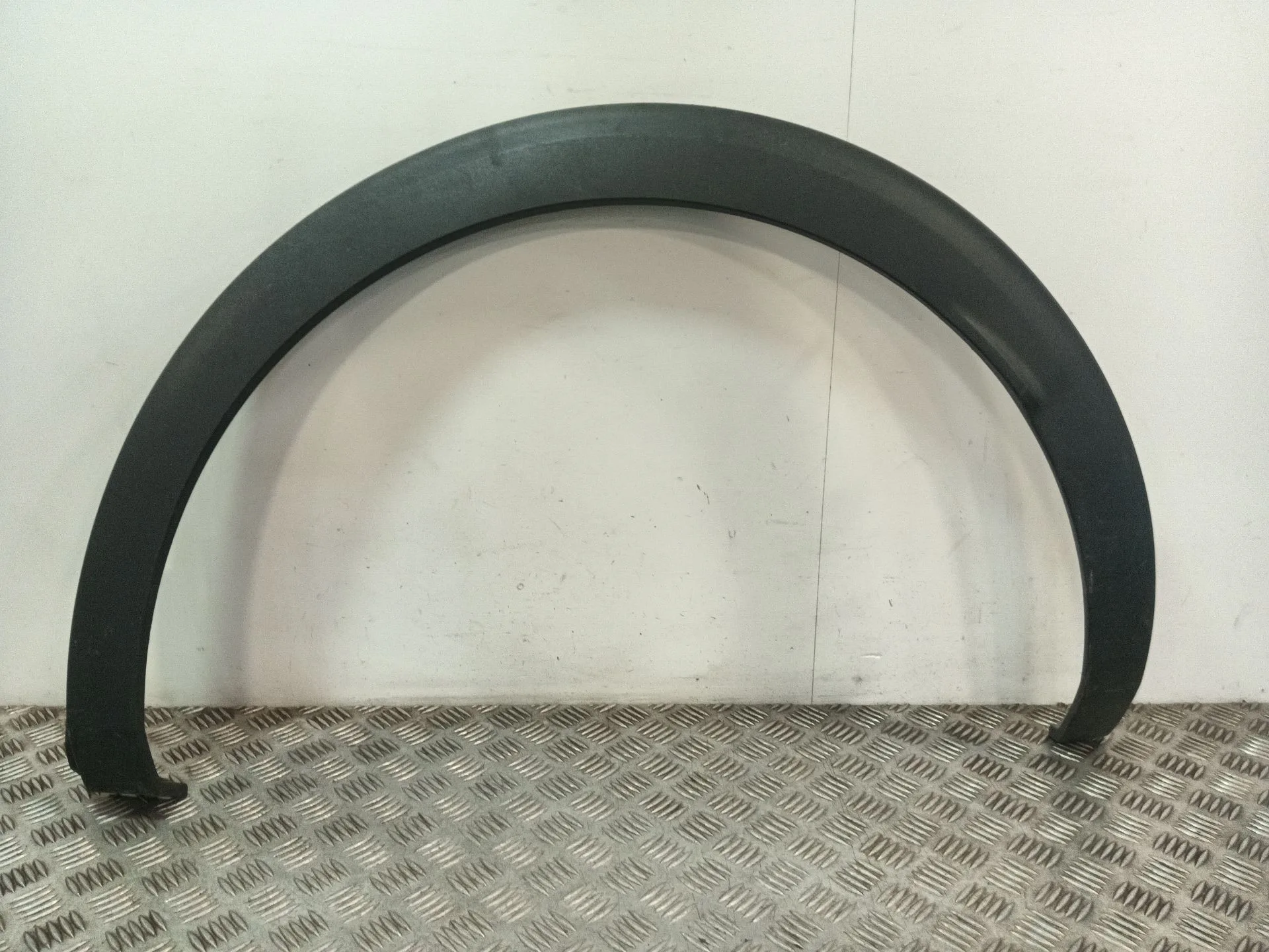 Aletin Trasero Izquierdo para Peugeot 3008 Ii Suv (Mc_, Mr_, Mj_, M4_)