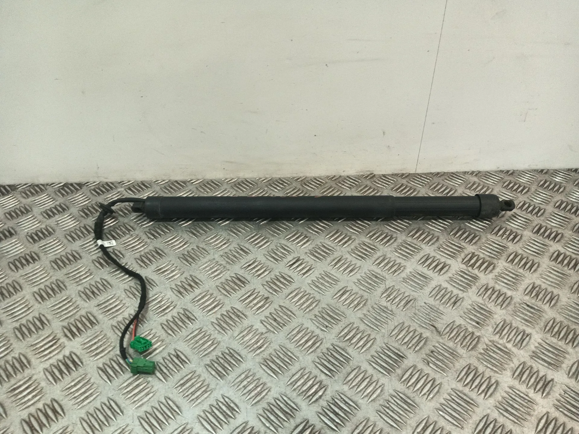 Amortiguador Porton Trasero Derecho para Peugeot 3008 Ii Suv (Mc_, Mr_, Mj_, M4_)