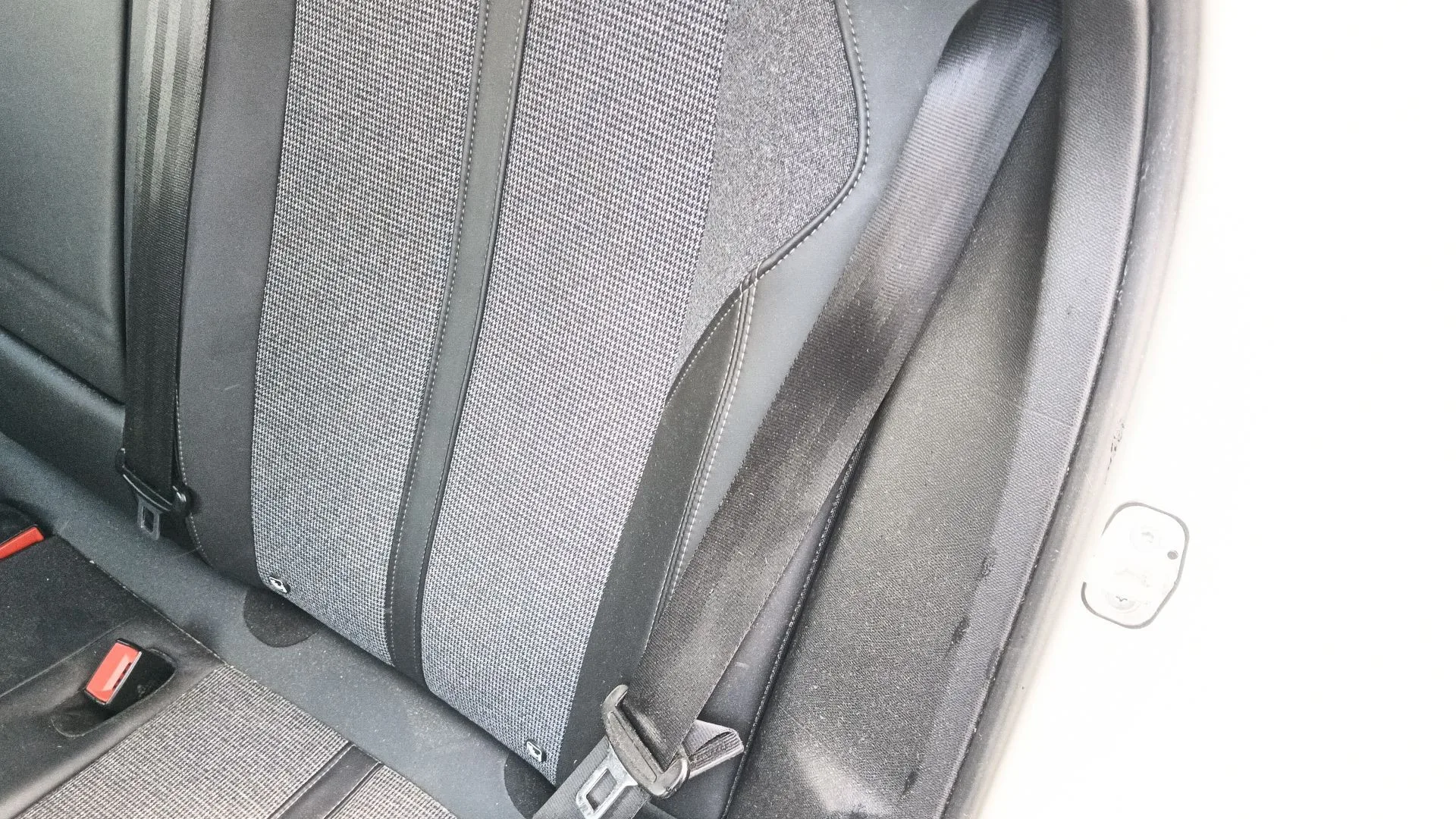 Cinturon Seguridad Trasero Izquierdo para Peugeot 3008 Ii Suv (Mc_, Mr_, Mj_, M4_)