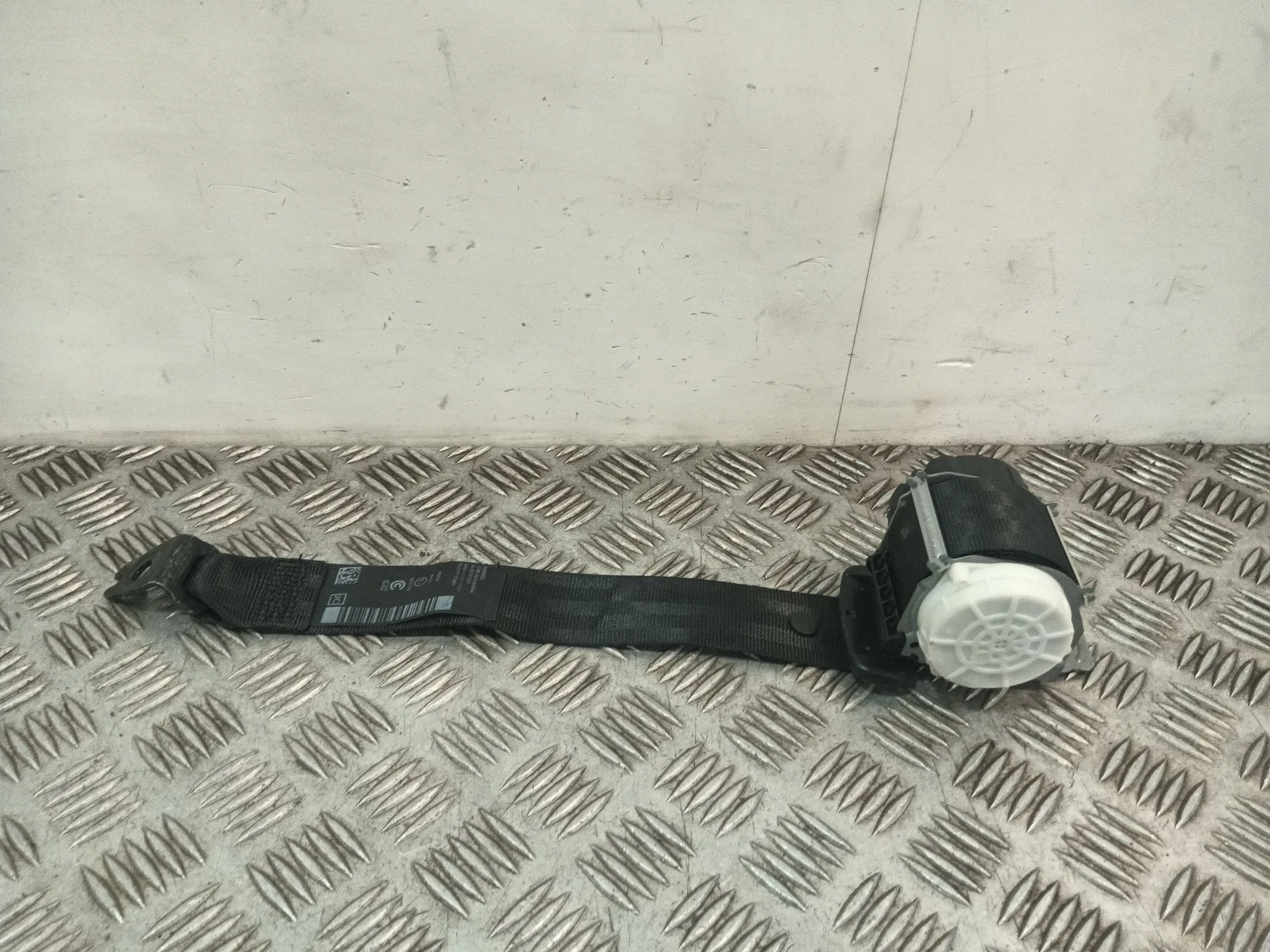 Cinturon Seguridad Trasero Izquierdo para Peugeot 3008 Ii Suv (Mc_, Mr_, Mj_, M4_)