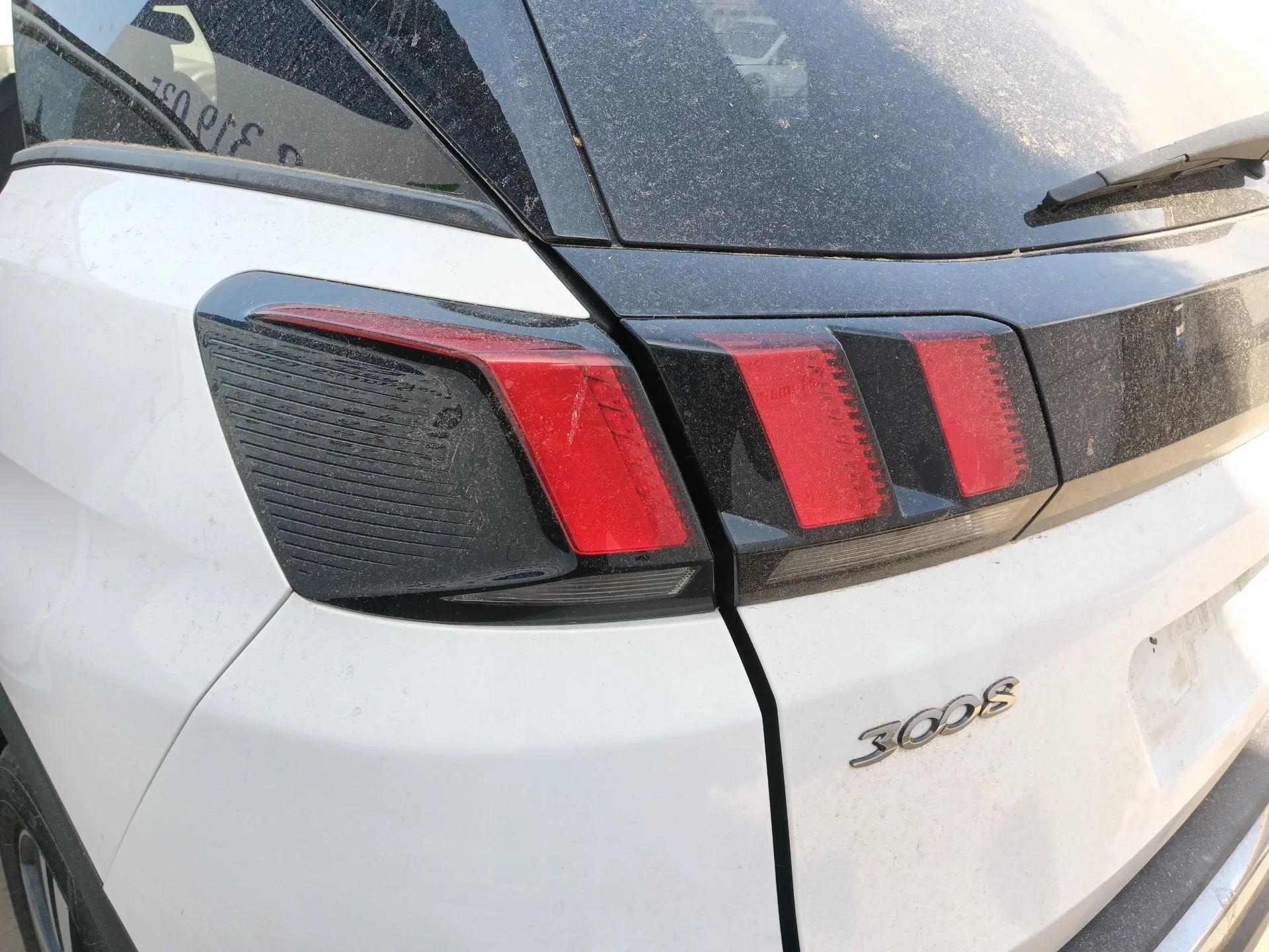 Piloto Trasero Izquierdo para Peugeot 3008 Ii Suv (Mc_, Mr_, Mj_, M4_)