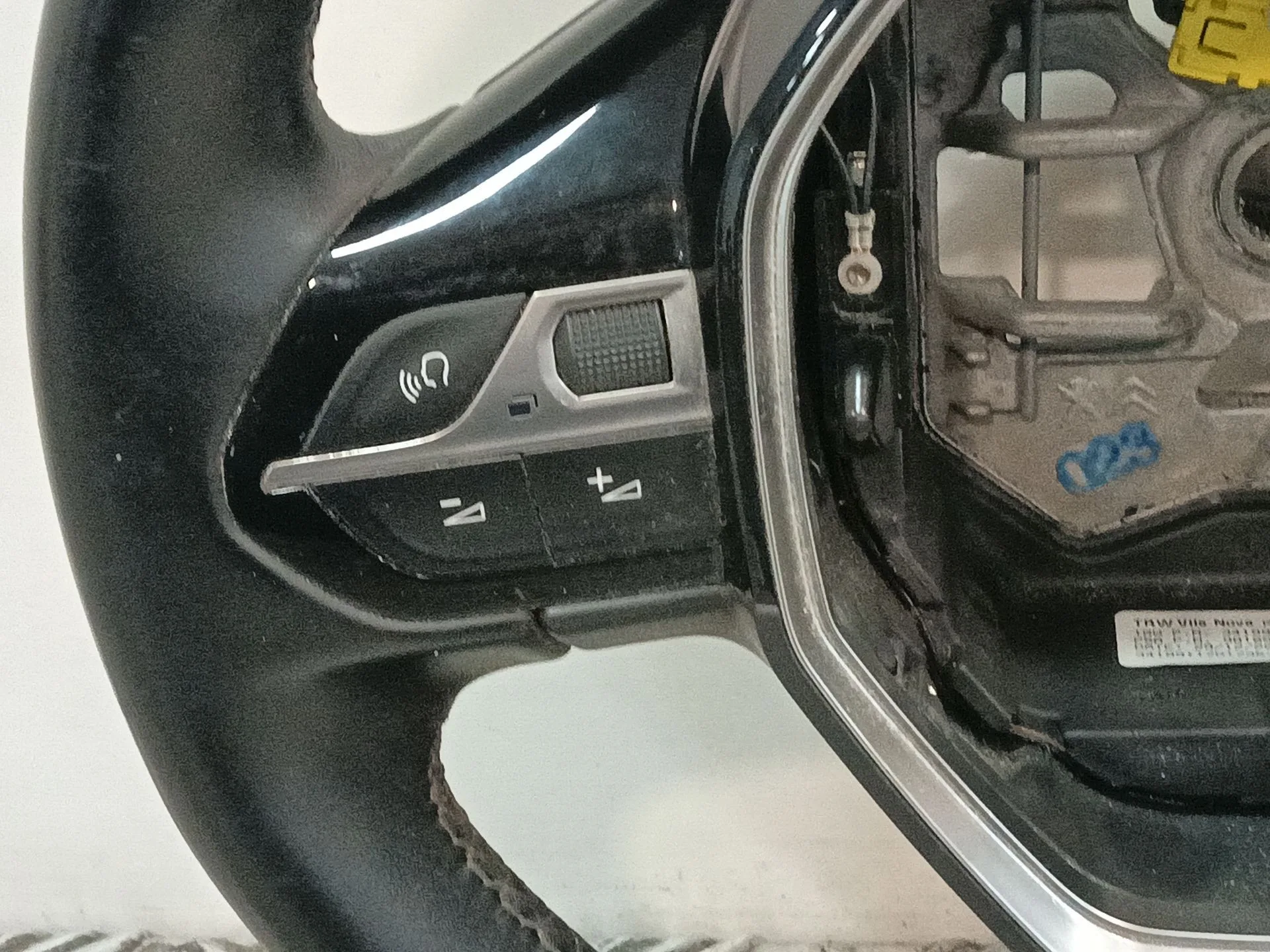 Volante para Peugeot 3008 Ii Suv (Mc_, Mr_, Mj_, M4_)