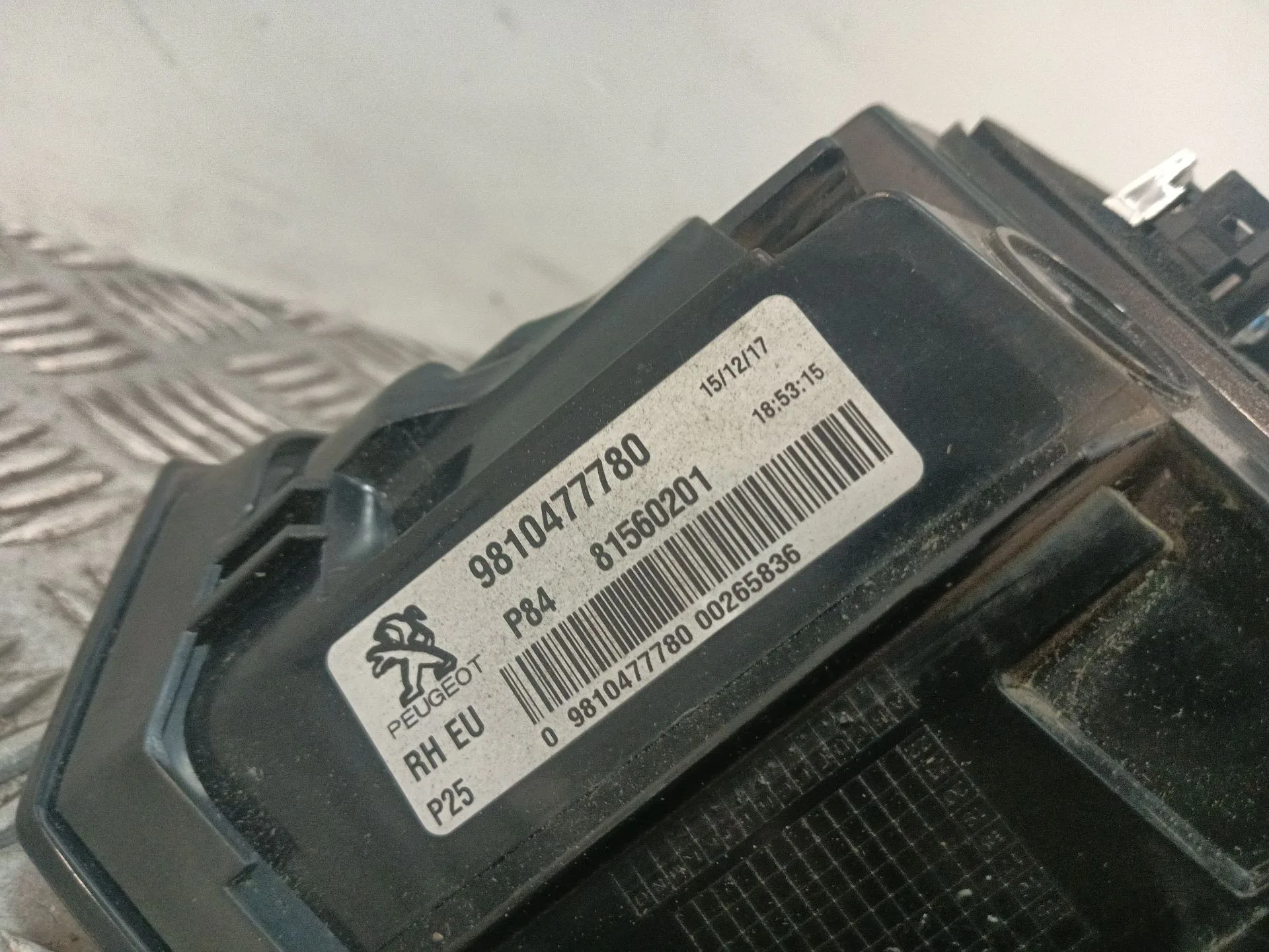 Piloto Trasero Derecho Interior para Peugeot 3008 Ii Suv (Mc_, Mr_, Mj_, M4_)