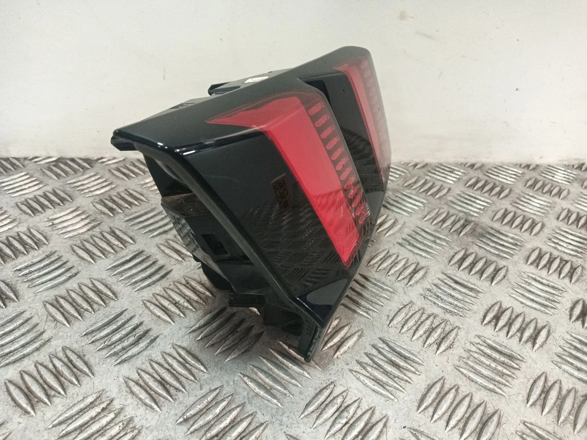 Piloto Trasero Izquierdo Interior para Peugeot 3008 Ii Suv (Mc_, Mr_, Mj_, M4_)