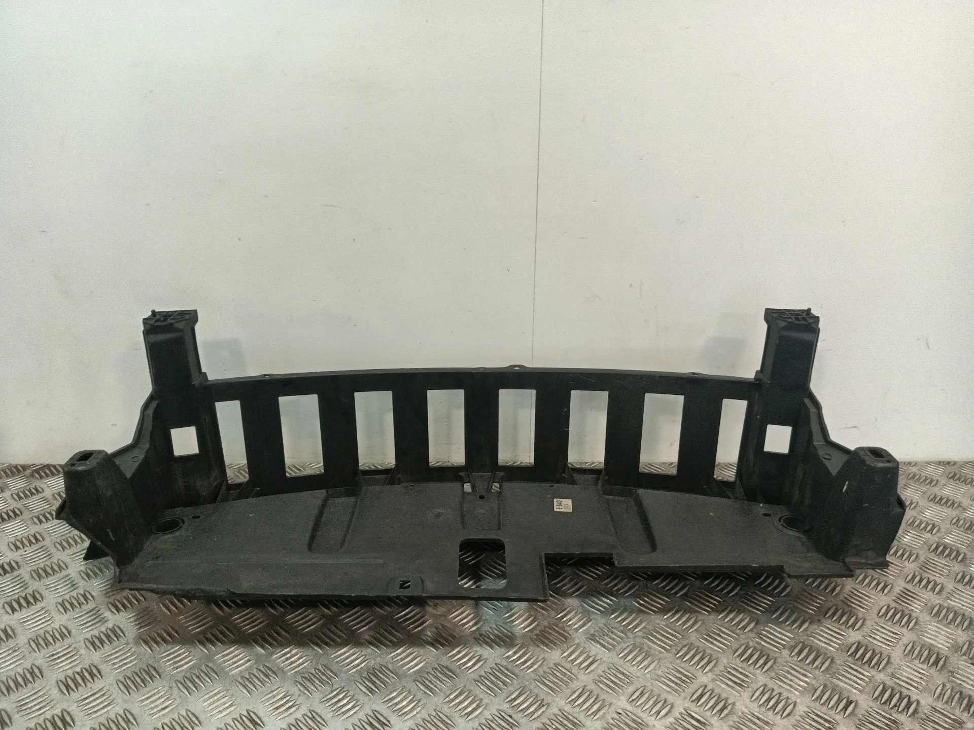 Travesano Superior Parte Frontal para Peugeot 3008 Ii Suv (Mc_, Mr_, Mj_, M4_)