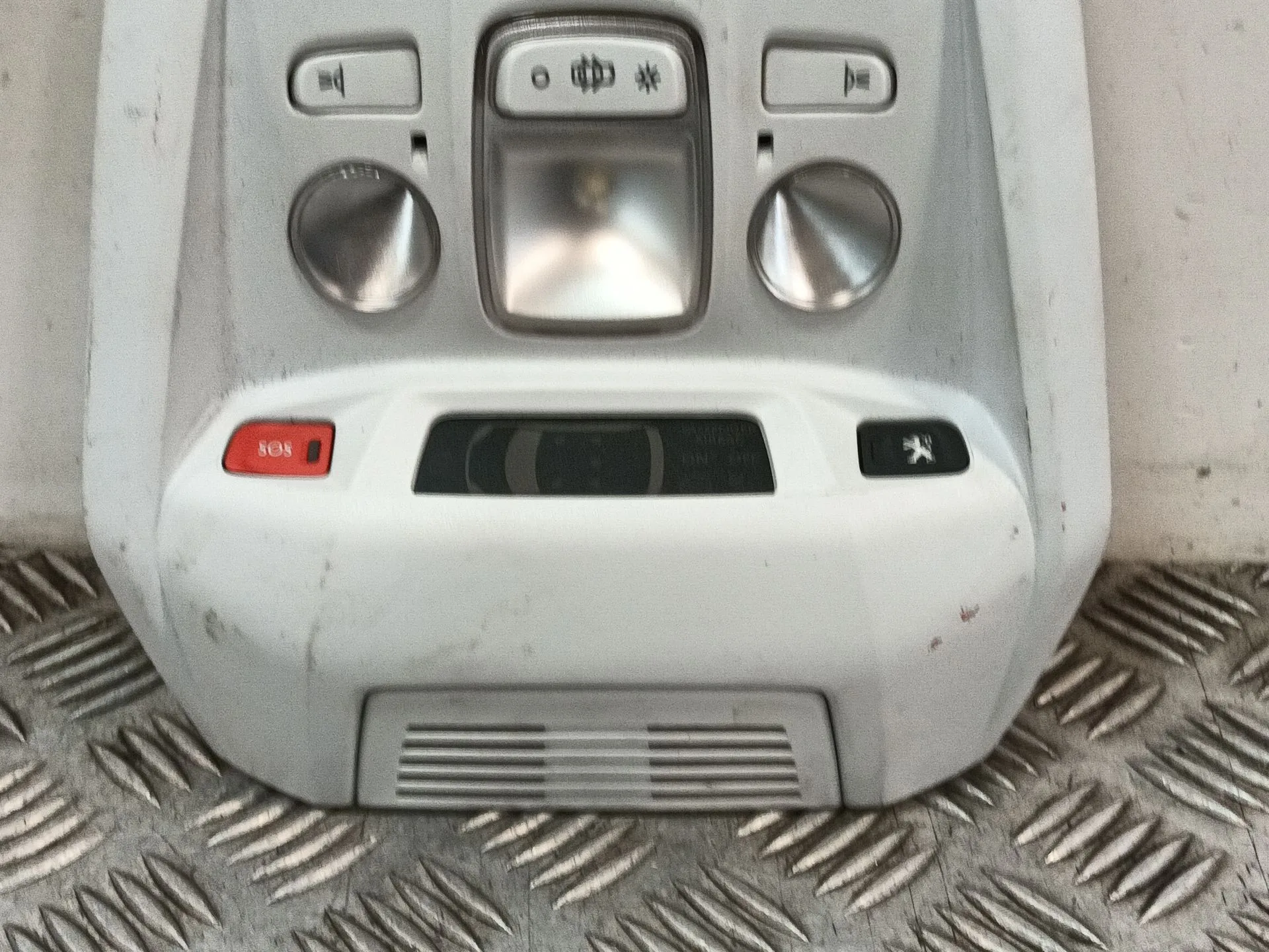 Luz Interior Delantera Central para Peugeot 3008 Ii Suv (Mc_, Mr_, Mj_, M4_)