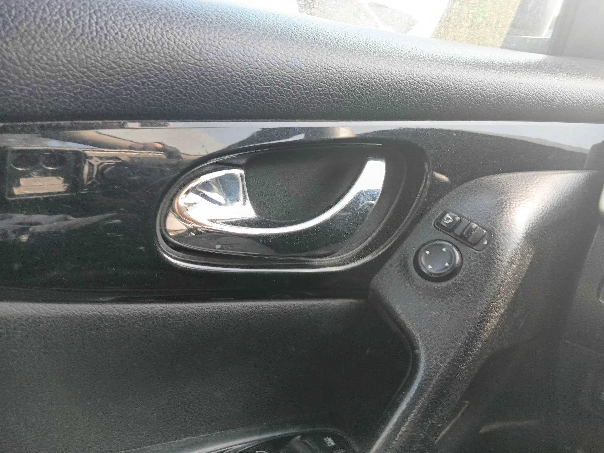 Maneta Interior Delantera Izquierda para Nissan Qashqai Ii (J11, J11_)