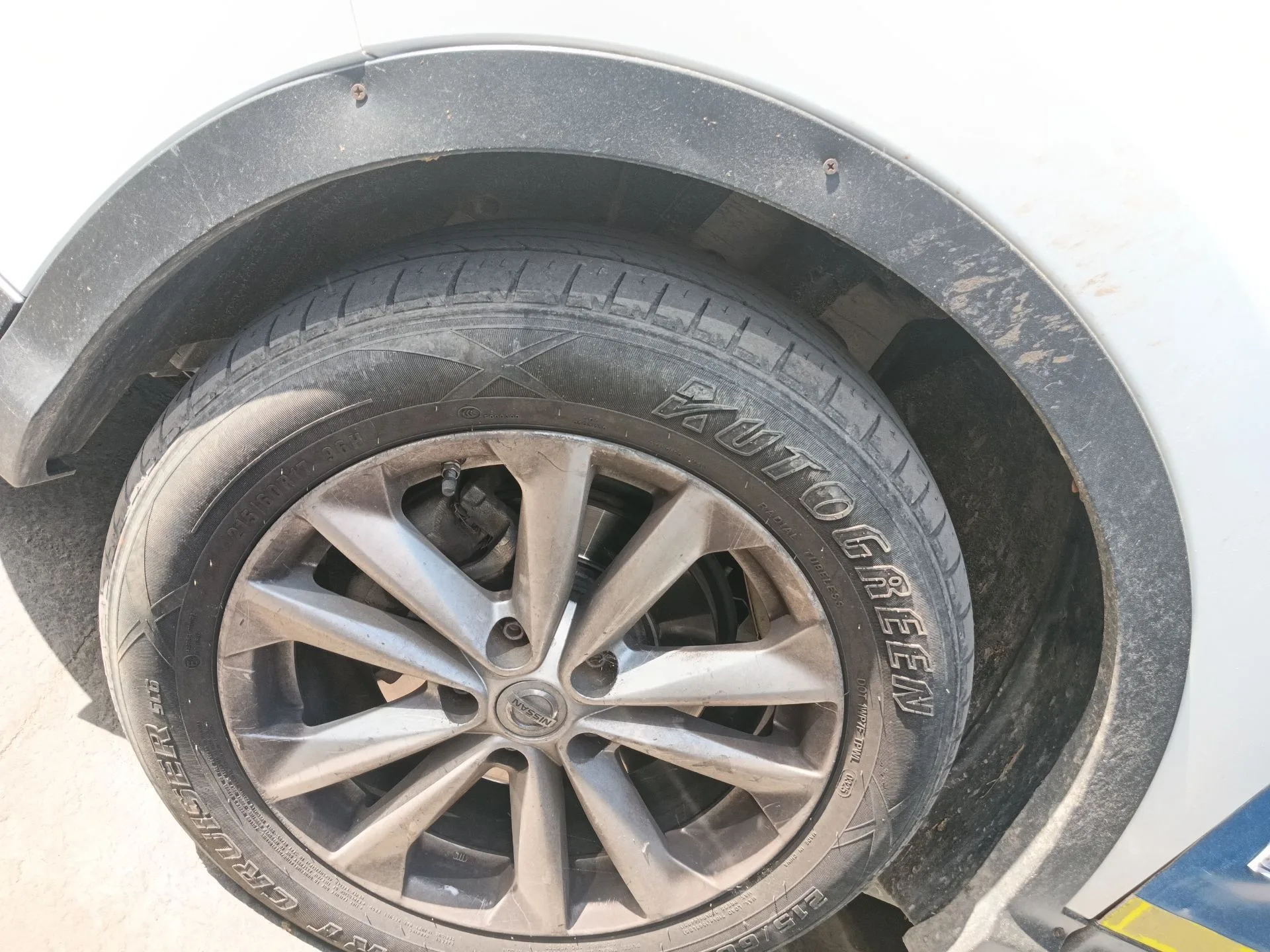 Paso De Rueda Delantero Izquierdo para Nissan Qashqai Ii (J11, J11_)