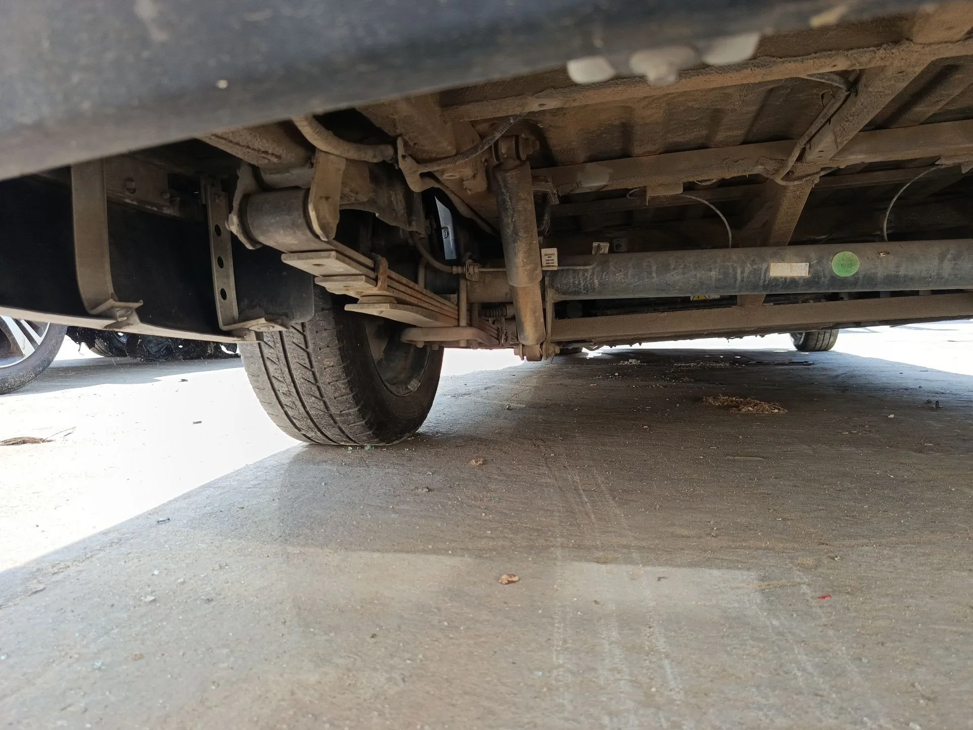 Amortiguador Trasero Izquierdo para Maxus Edeliver 3 Furgoneta