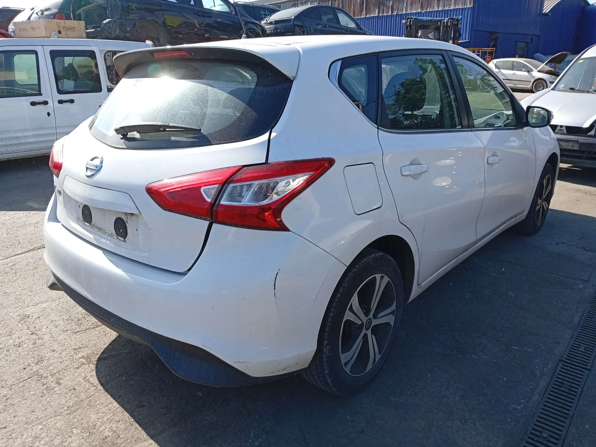 Amortiguador Trasero Derecho para Nissan Pulsar Hatchback (C13)