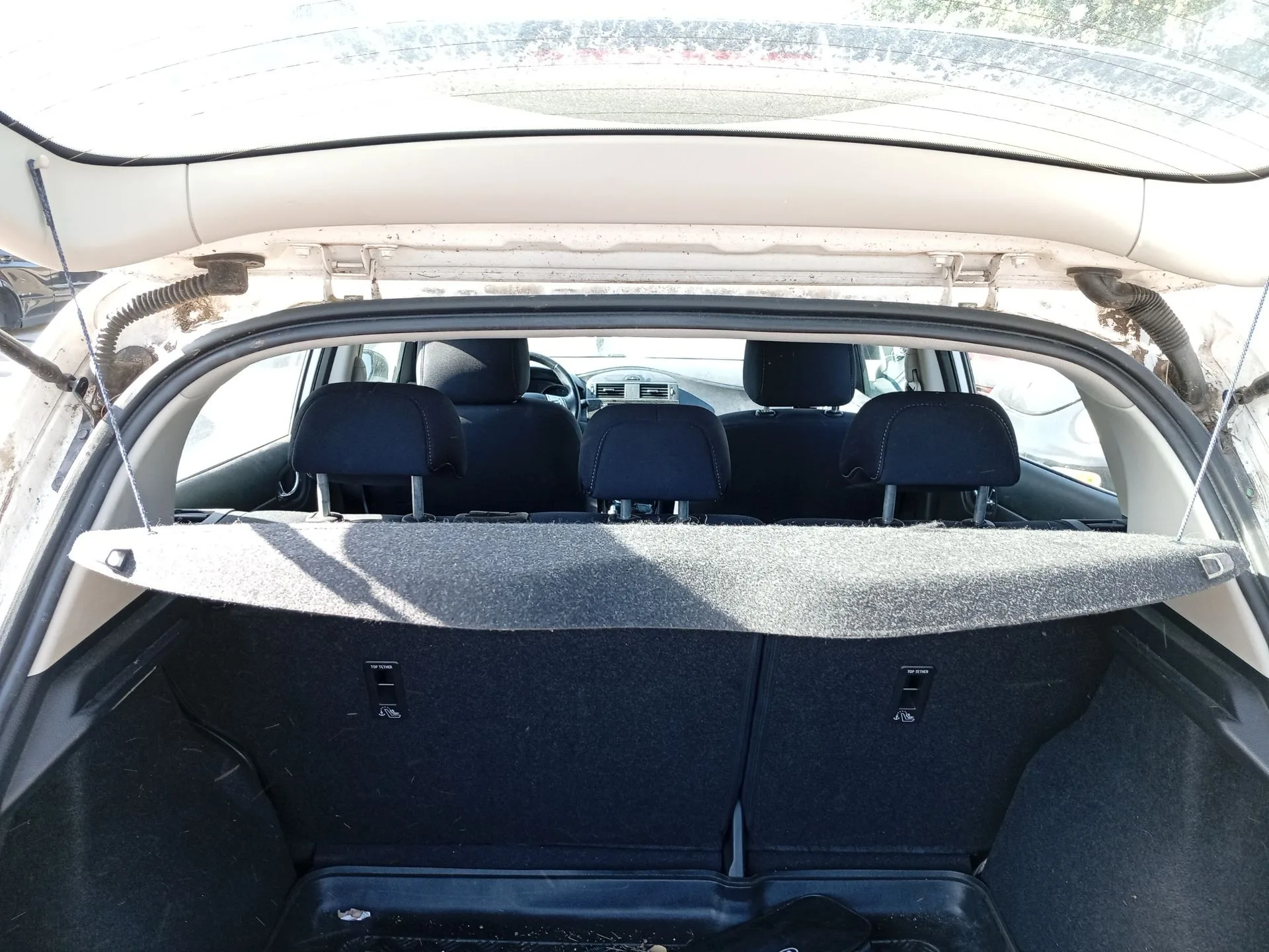 Bandeja Trasera para Nissan Pulsar Hatchback (C13)