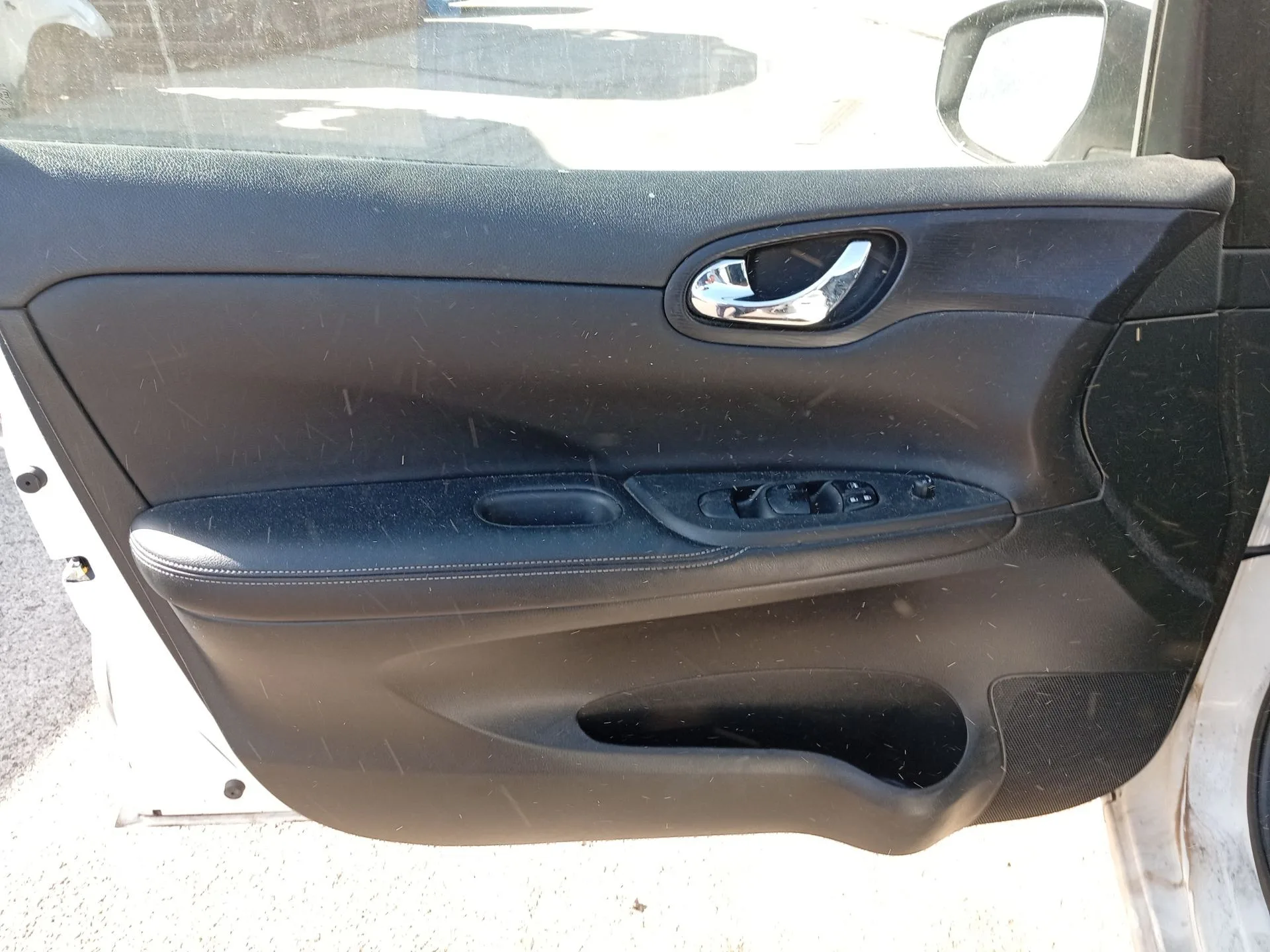 Guarnecido Puerta Delantera Izquierda para Nissan Pulsar Hatchback (C13)