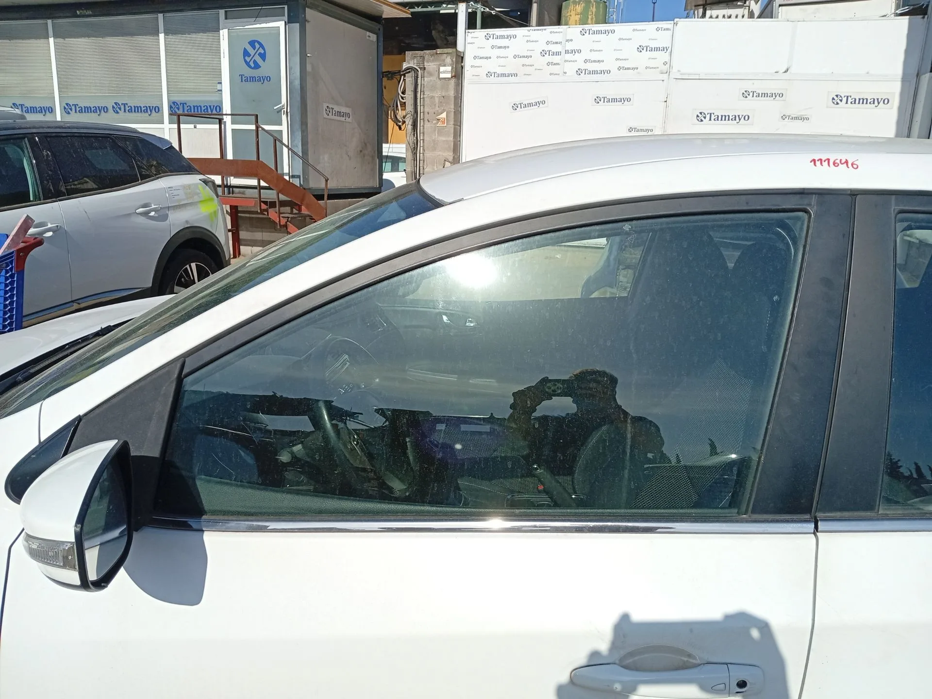 Luna Delantera Izquierda para Nissan Pulsar Hatchback (C13)