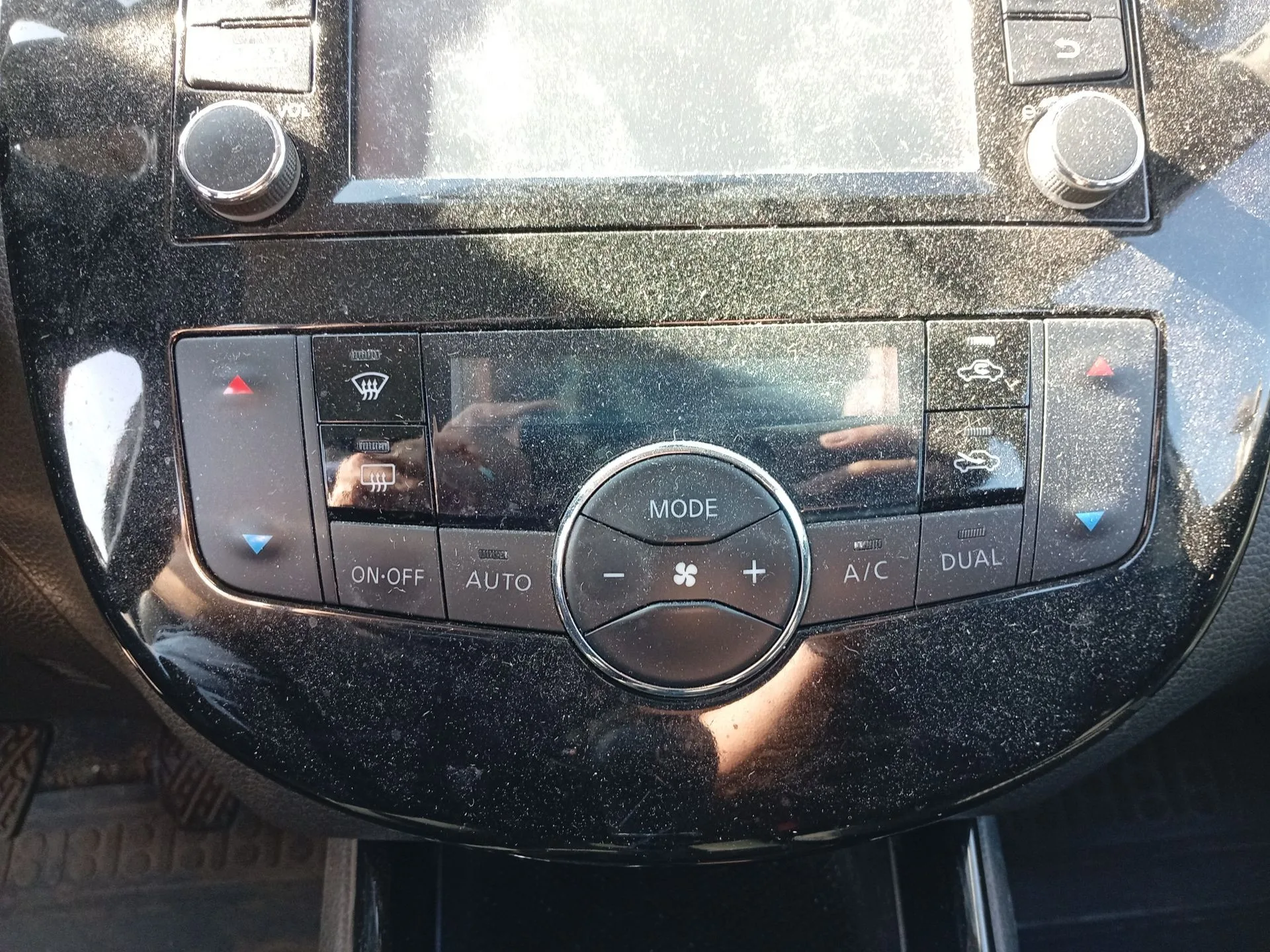 Mando Climatizador para Nissan Pulsar Hatchback (C13)