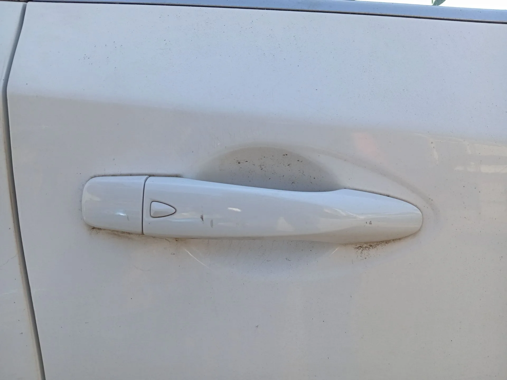 Maneta Exterior Delantera Derecha para Nissan Pulsar Hatchback (C13)