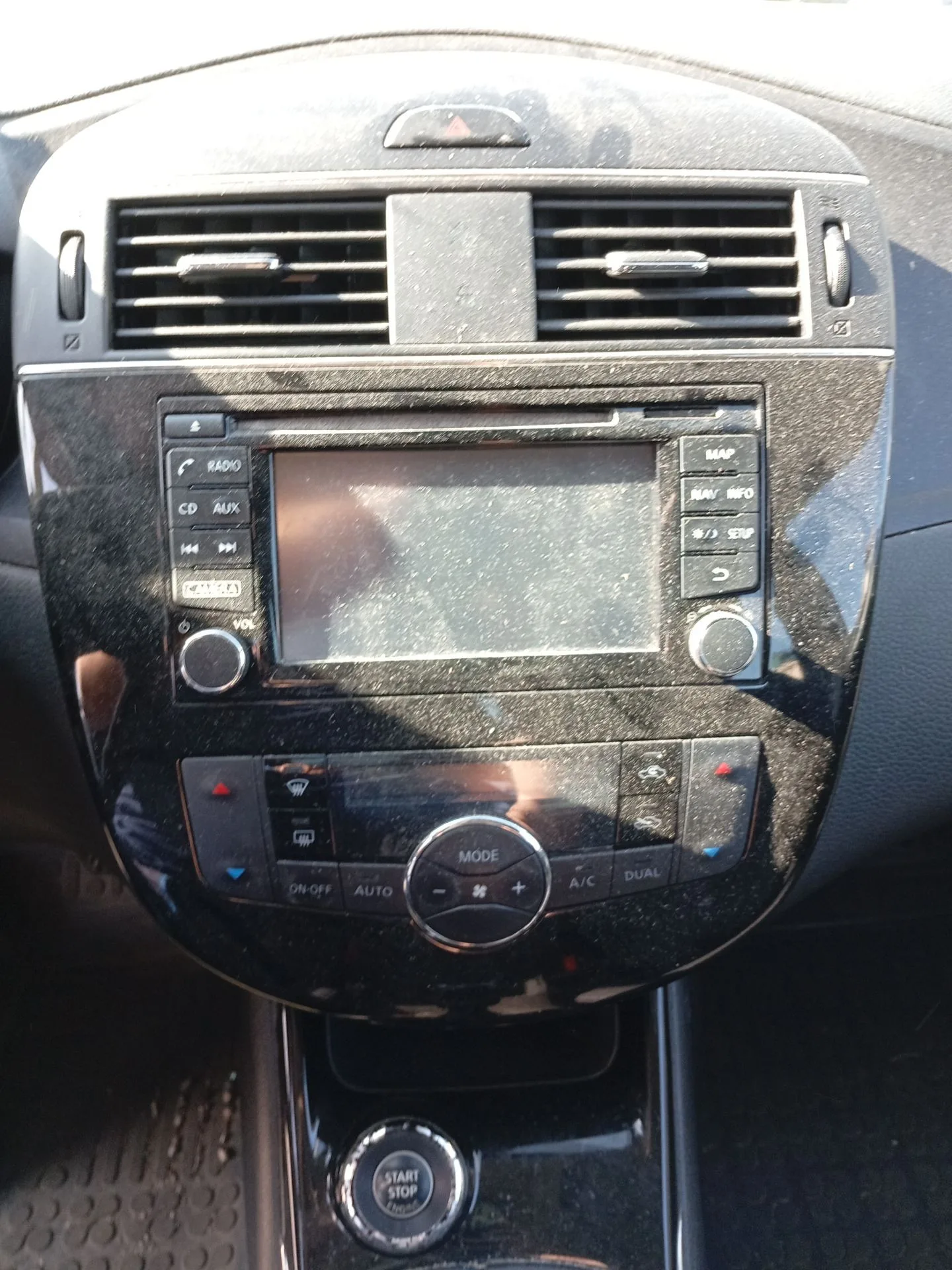 Pantalla Multifuncion para Nissan Pulsar Hatchback (C13)
