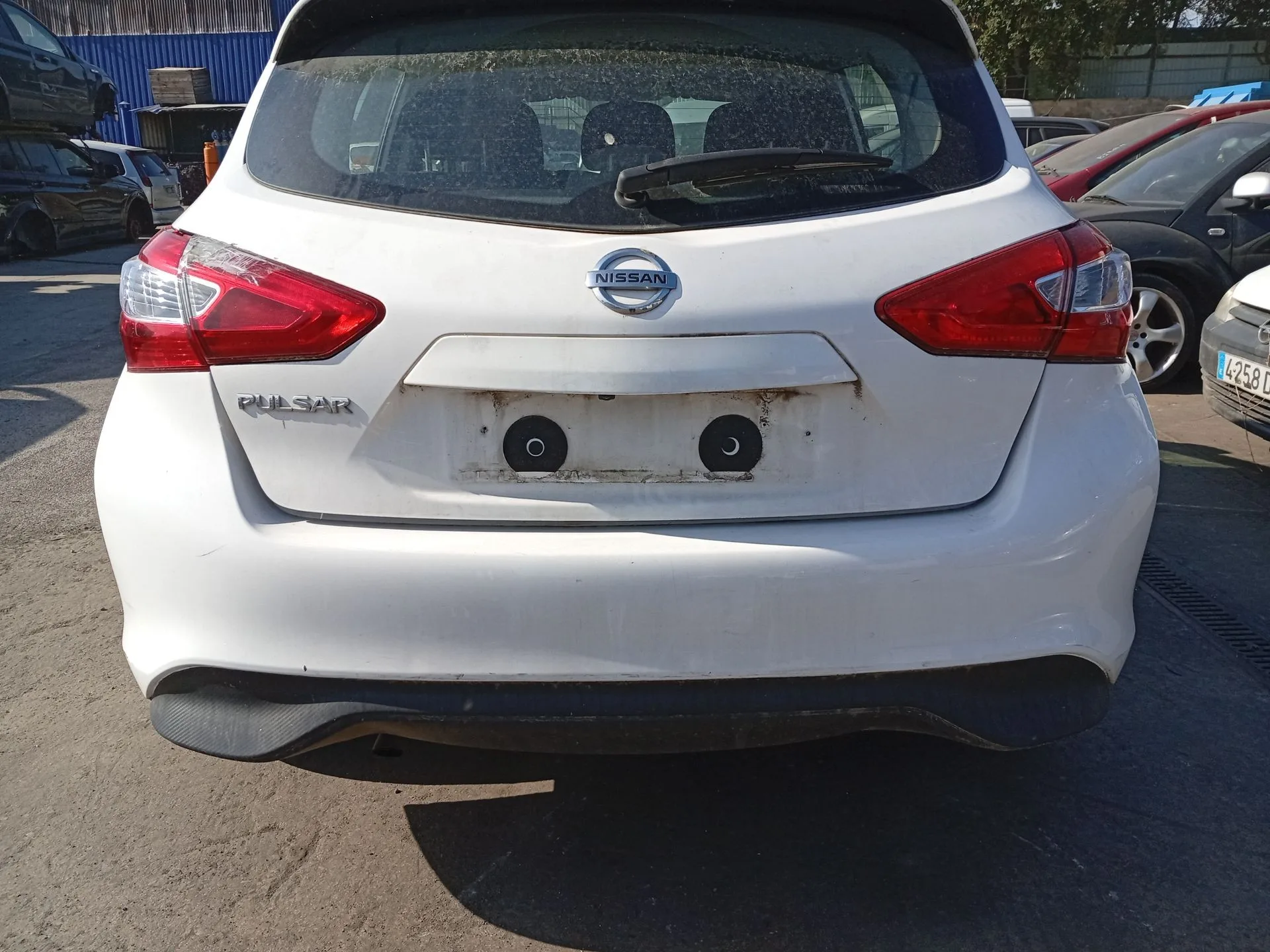 Paragolpes Trasero para Nissan Pulsar Hatchback (C13)