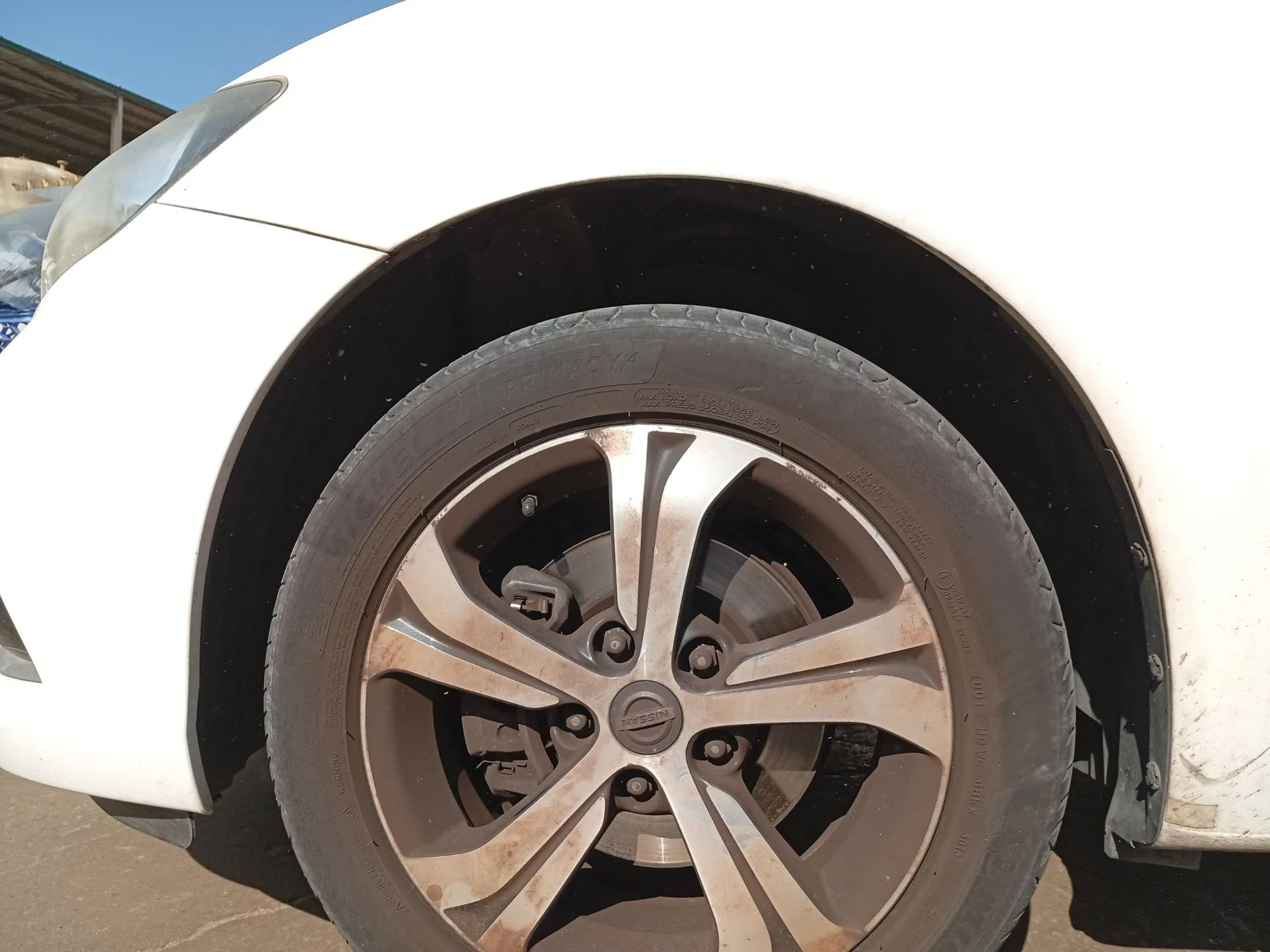 Paso De Rueda Delantero Izquierdo para Nissan Pulsar Hatchback (C13)