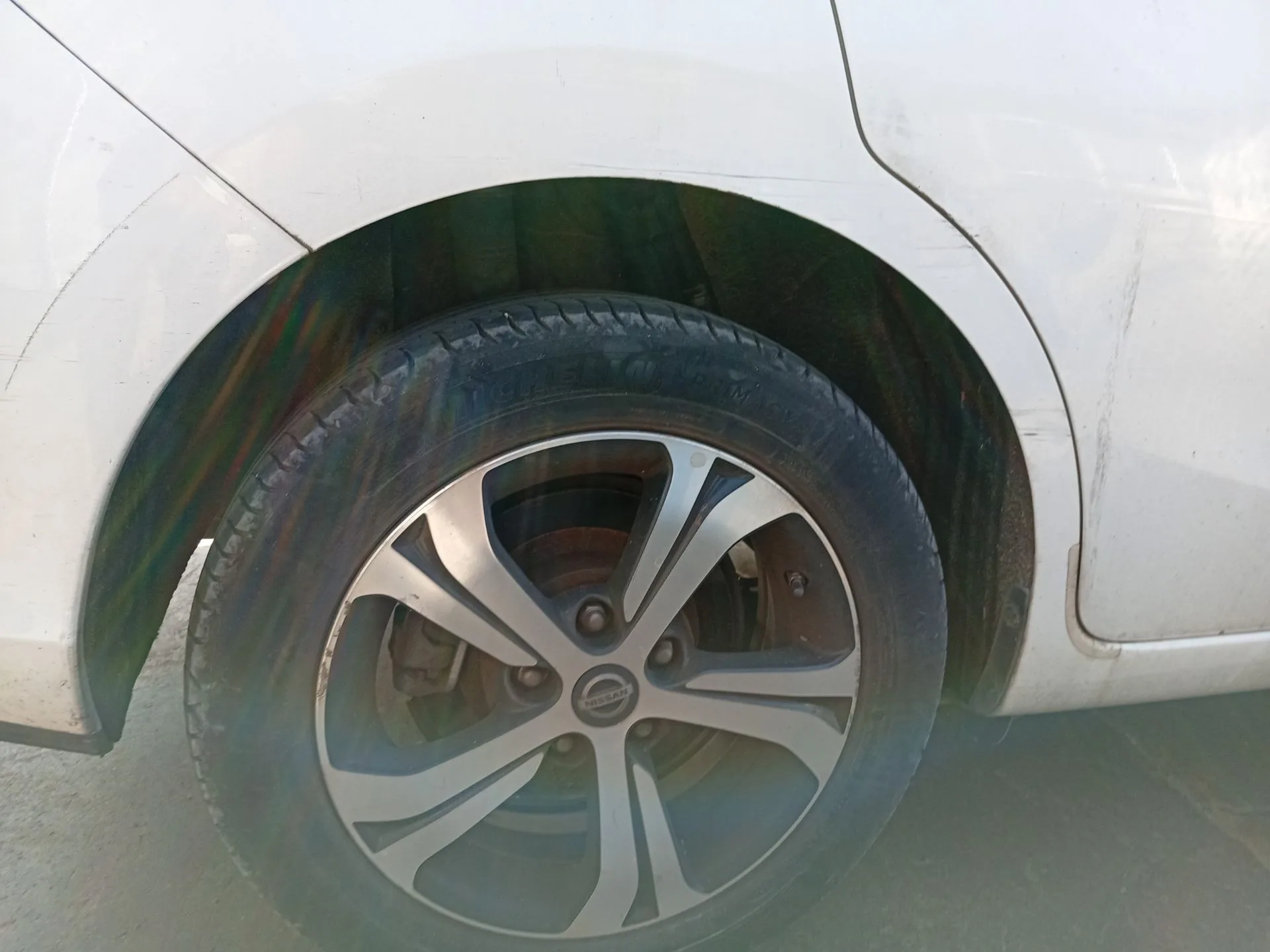 Paso De Rueda Trasero Derecho para Nissan Pulsar Hatchback (C13)