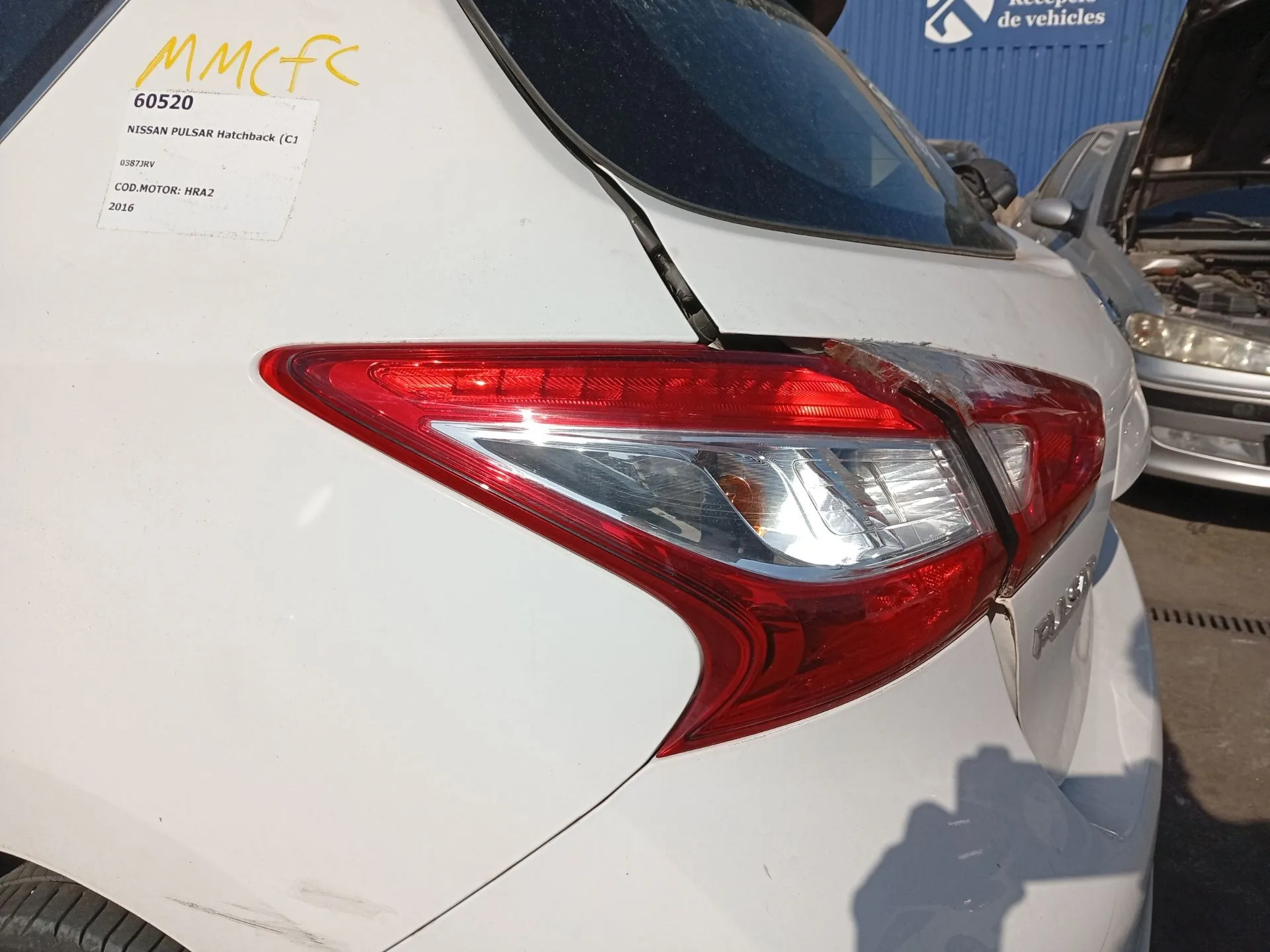 Piloto Trasero Izquierdo para Nissan Pulsar Hatchback (C13)