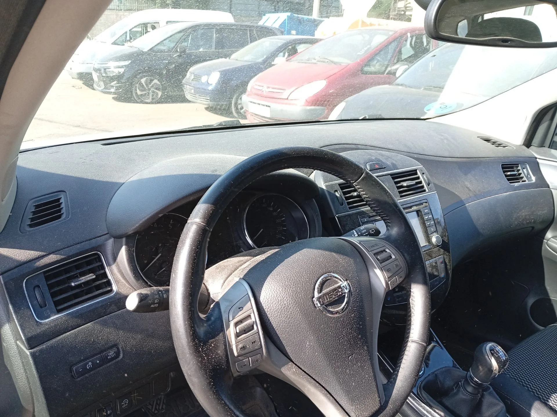Salpicadero para Nissan Pulsar Hatchback (C13)