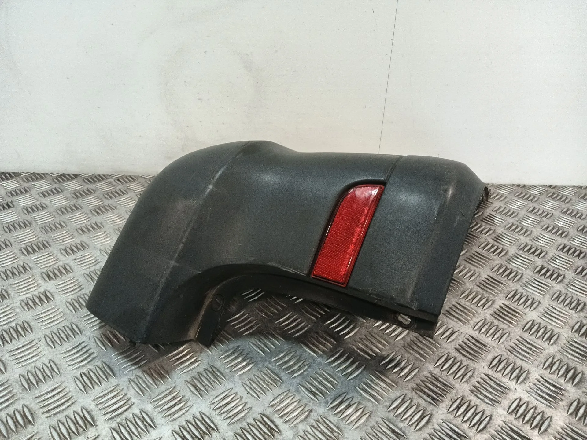 Puntera Paragolpes Trasera Izquierda para Mercedes-Benz Vito / Mixto Furgoneta (W639)