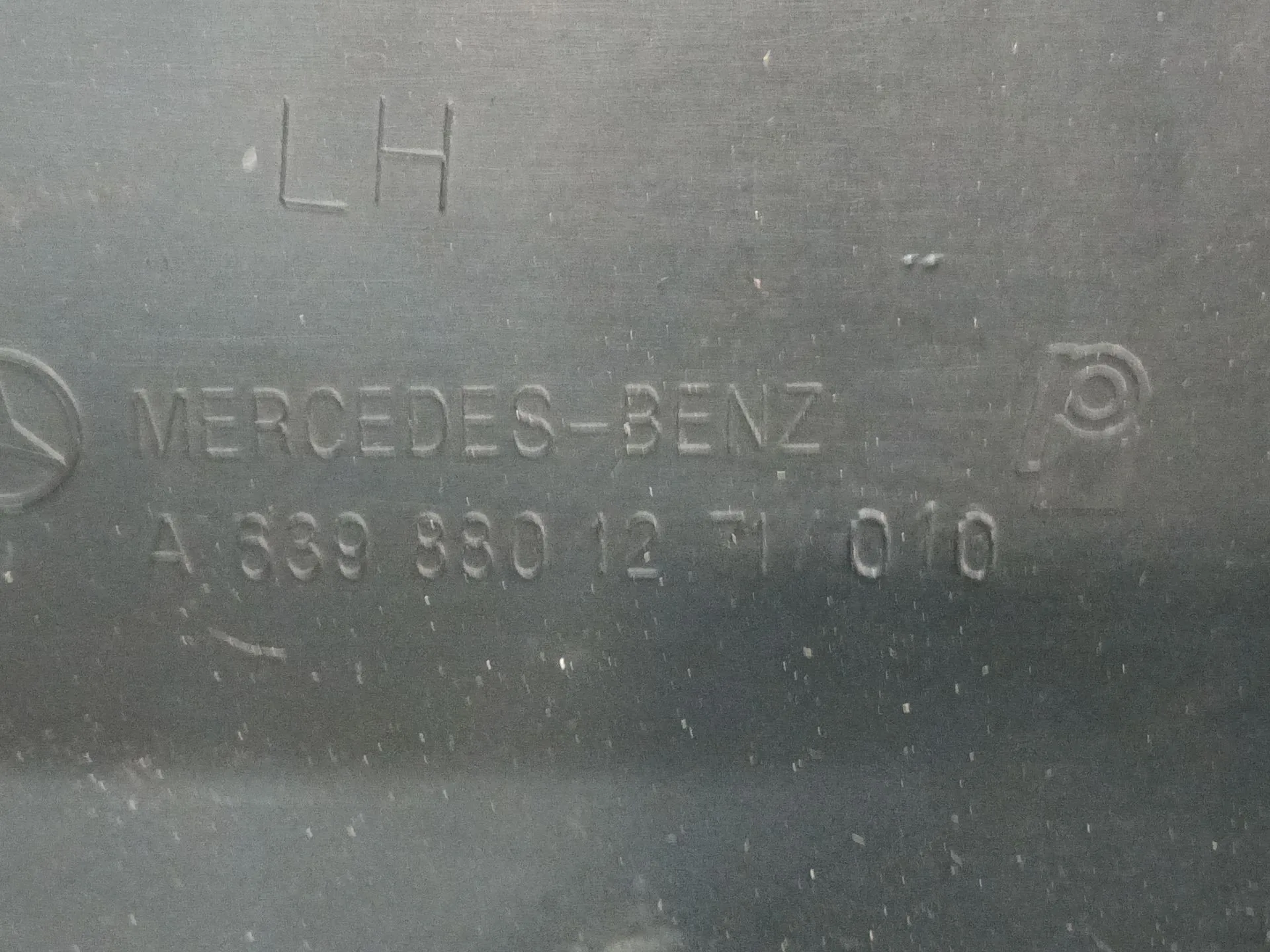 Puntera Paragolpes Trasera Izquierda para Mercedes-Benz Vito / Mixto Furgoneta (W639)