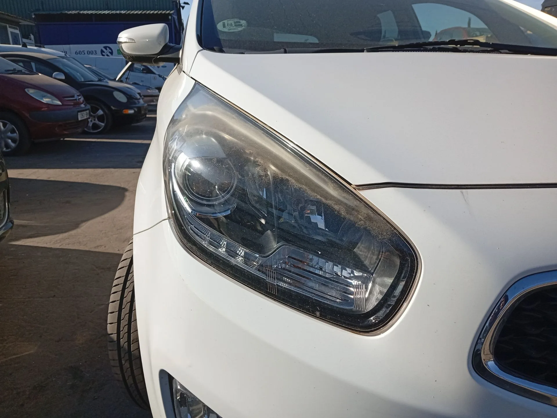 Faro Derecho para Kia Carens Iv