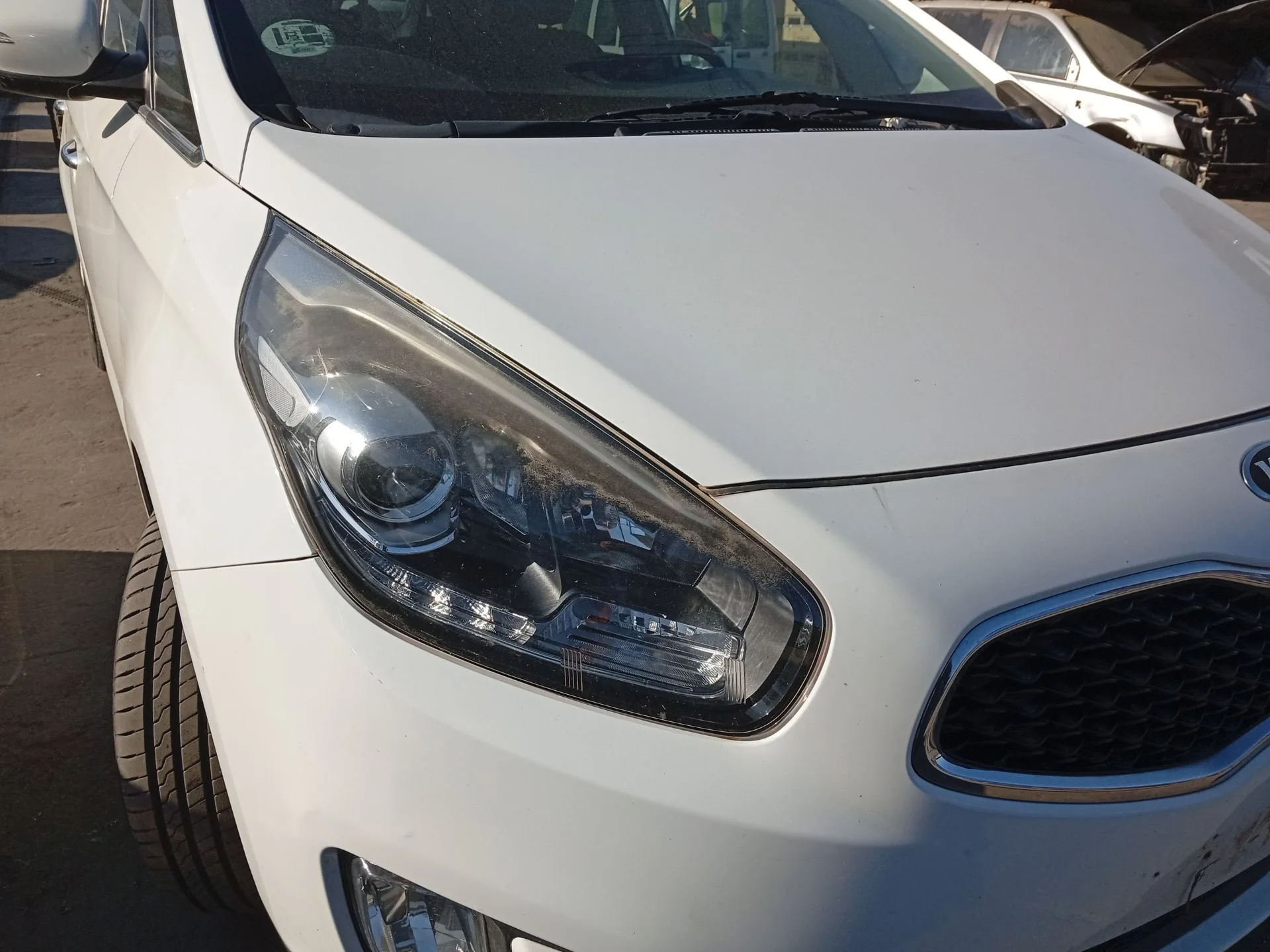 Faro Derecho para Kia Carens Iv