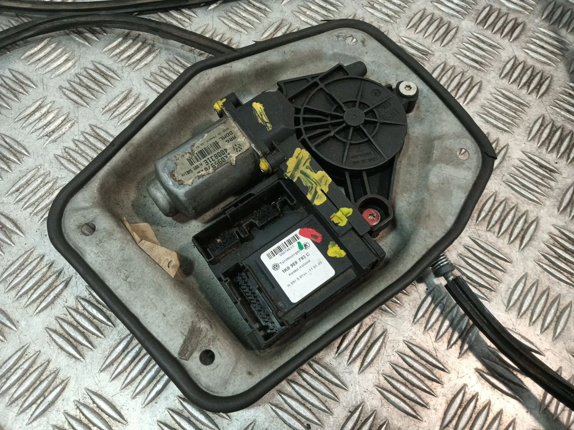 Elevalunas Delantero Izquierdo para Volkswagen Golf V (1K1)