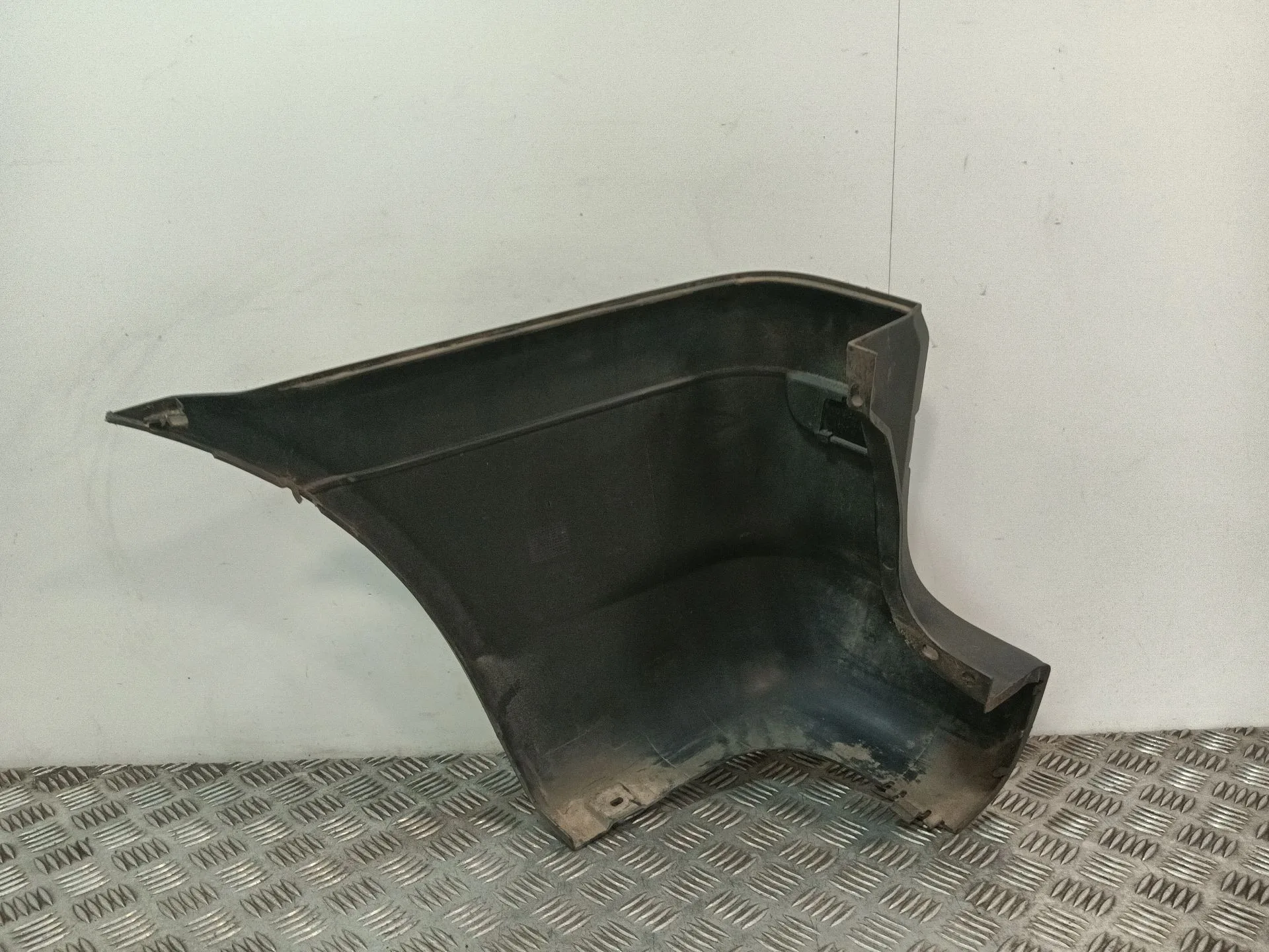 Puntera Paragolpes Trasera Derecha para Mercedes-Benz Vito / Mixto Furgoneta (W639)