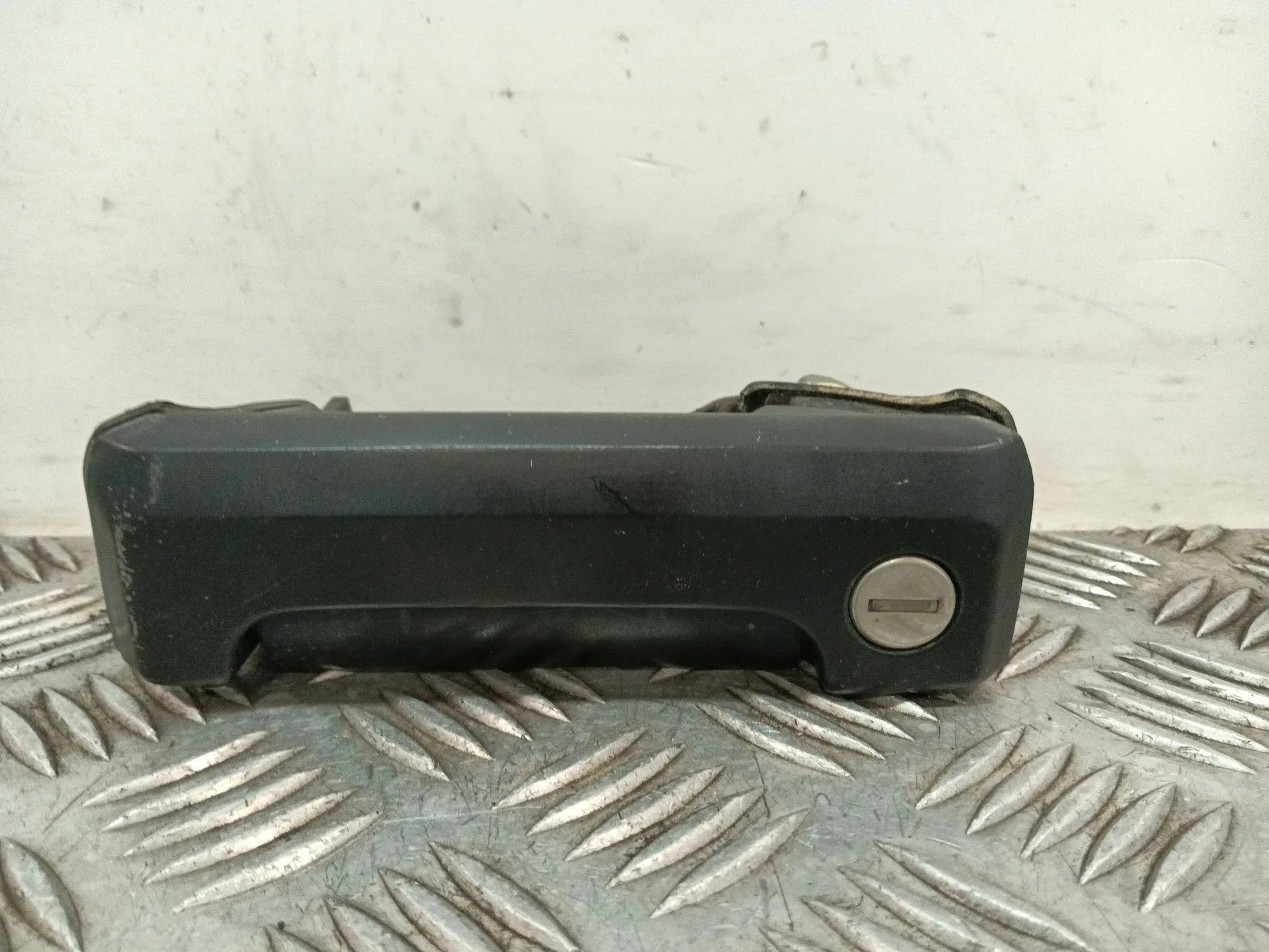 Maneta Exterior Trasera Derecha para Volkswagen T4 Transporter/Furgoneta (Mod. 1991)