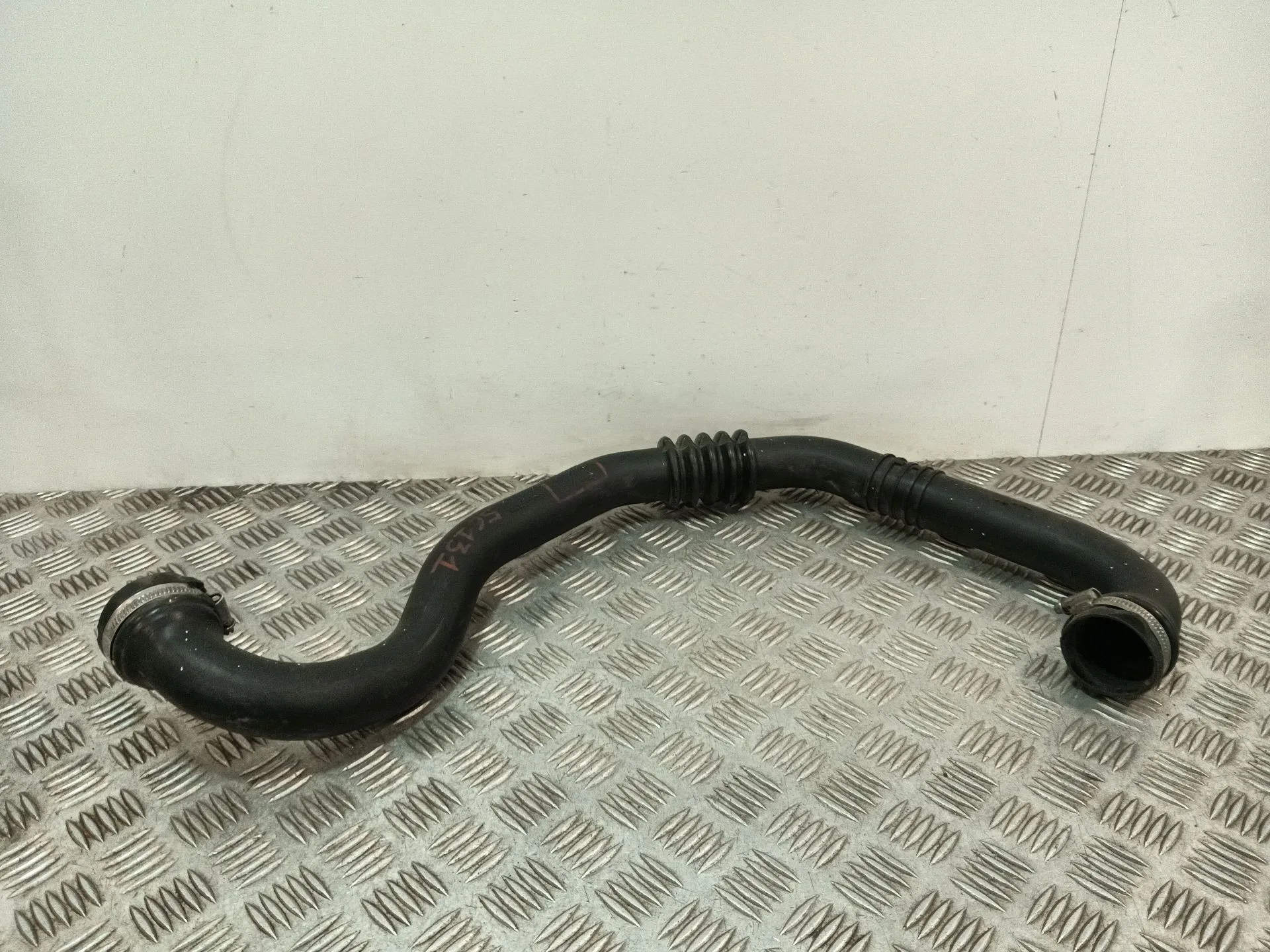 Tubo para Renault Trafic Caja Cerrada (Ab 4.01)